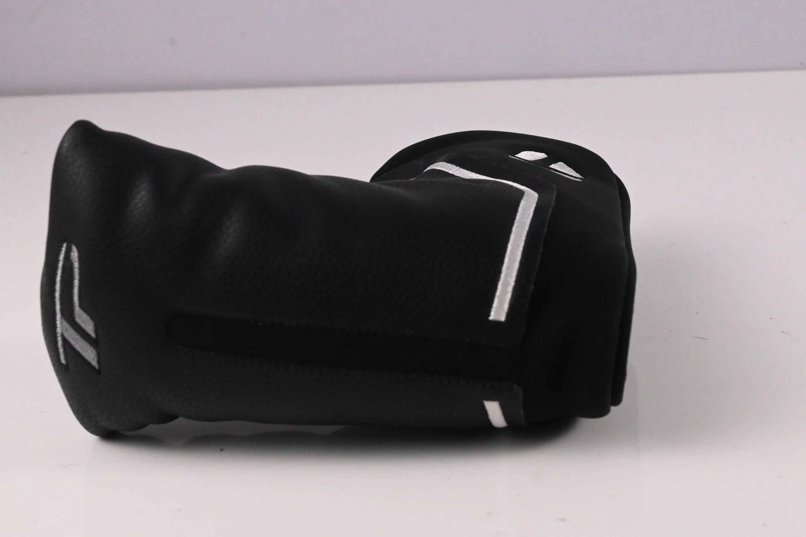 Taylormade TP Black Collection Juno 2 Putter / 34 Inch - Image 8