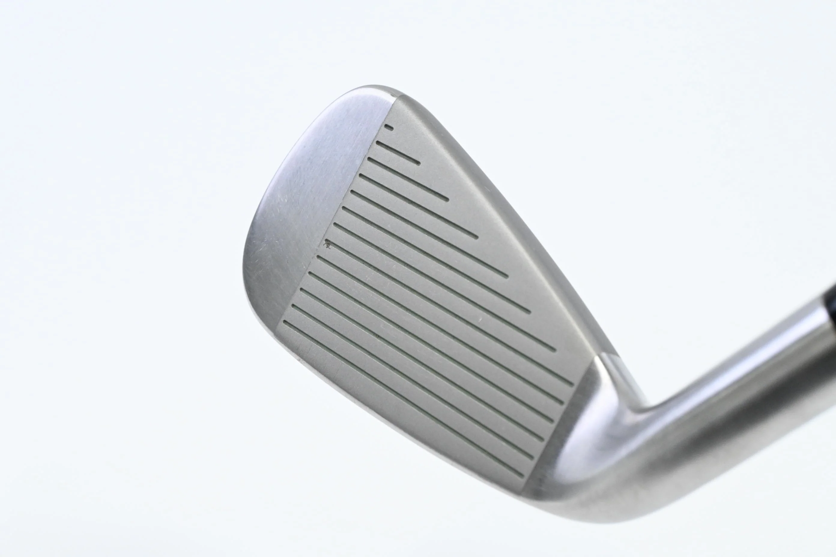 Titleist 503.H #3 Hybrid / 19 Degree / Regular Flex Dynamic Gold R300 Shaft - Image 2