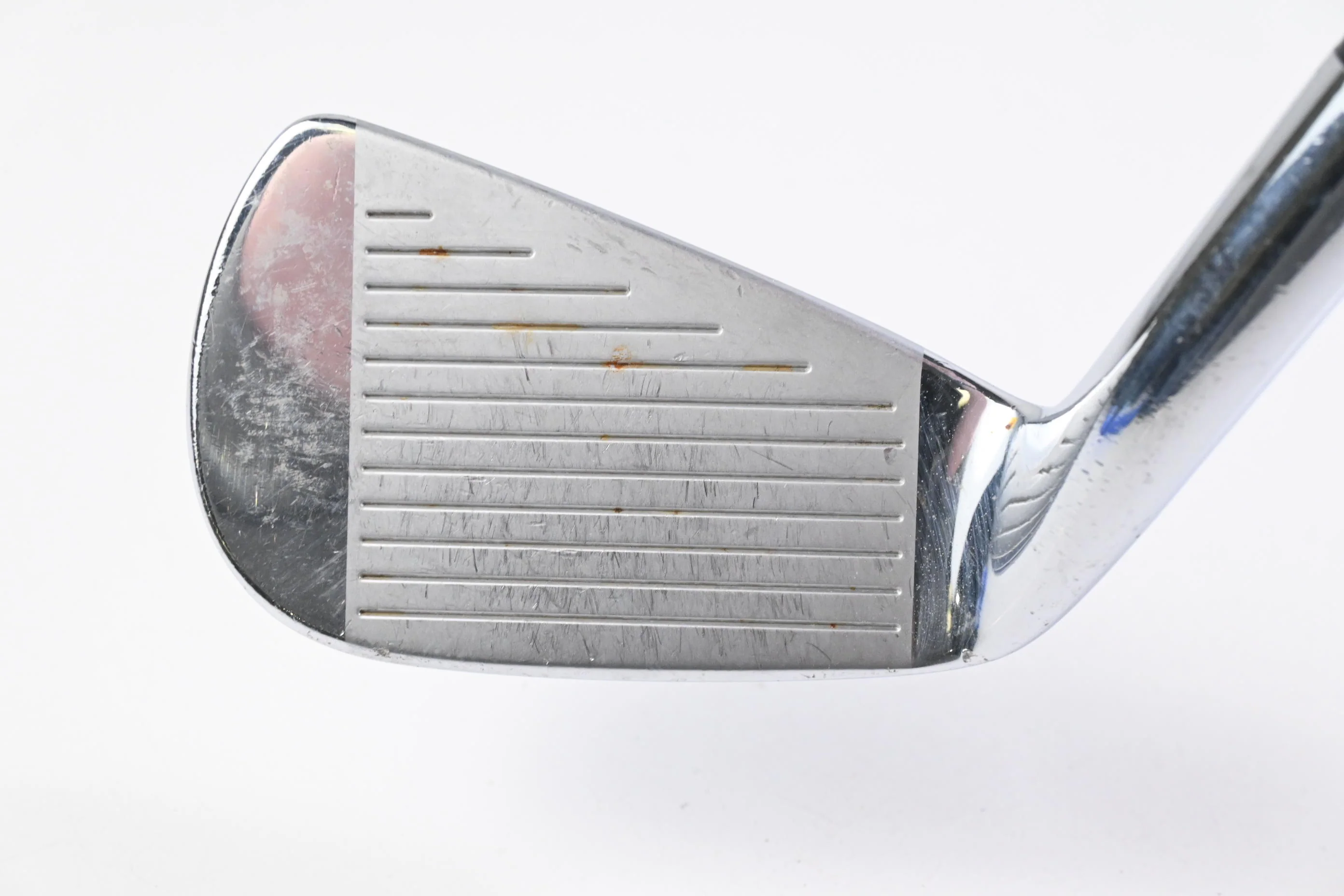 Titleist 690CB #6 Iron / Stiff Flex Dynamic Gold S300 Shaft - Image 2