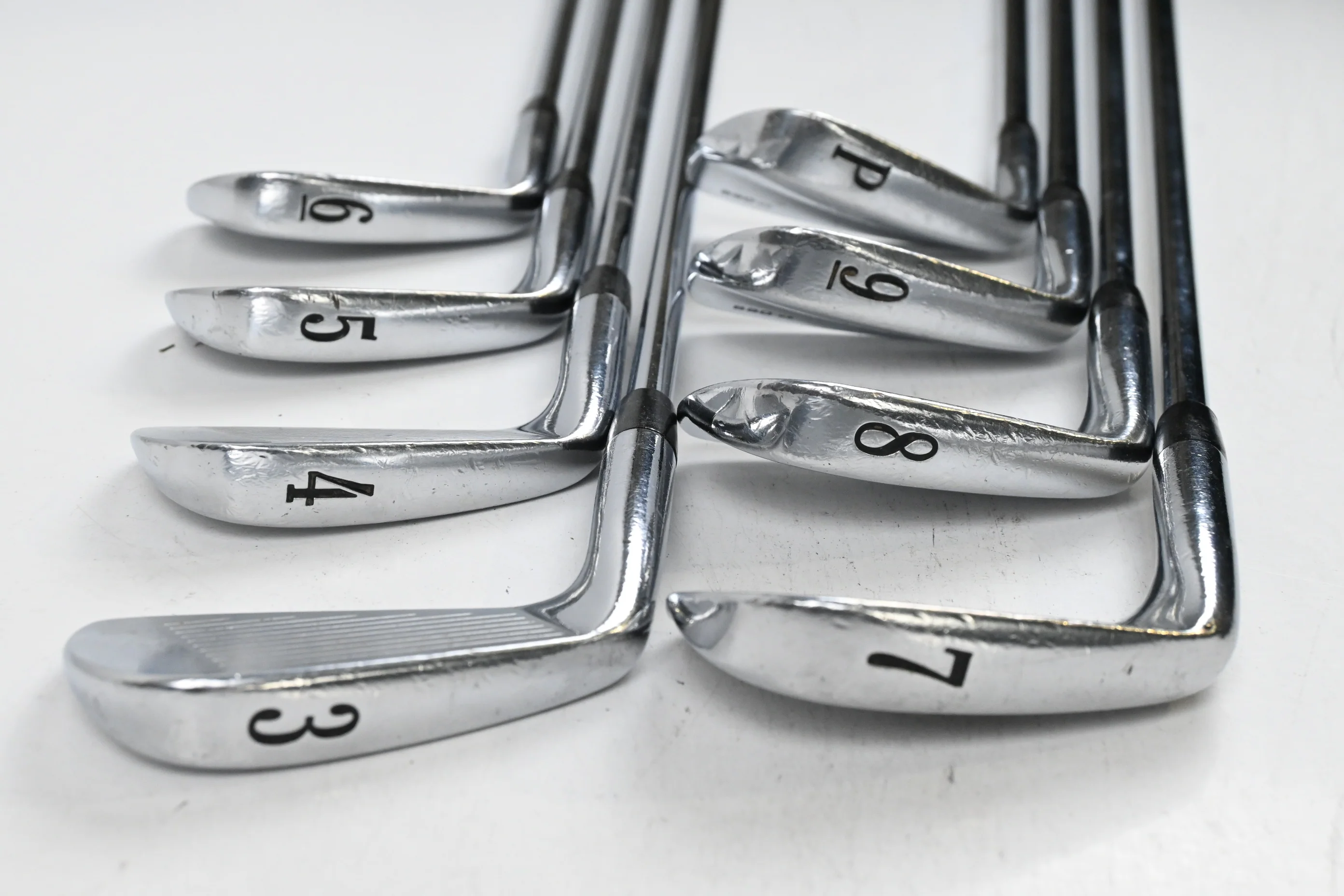 Titleist 690MB Irons / 3-PW / Stiff Flex Pure Shafts - Image 4