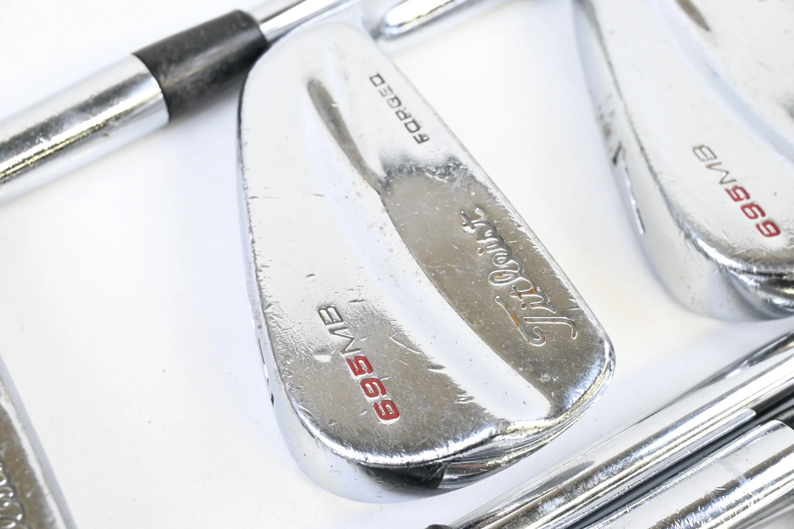 Titleist 695 Forged Irons / 5-PW / Stiff Flex Steel Shafts