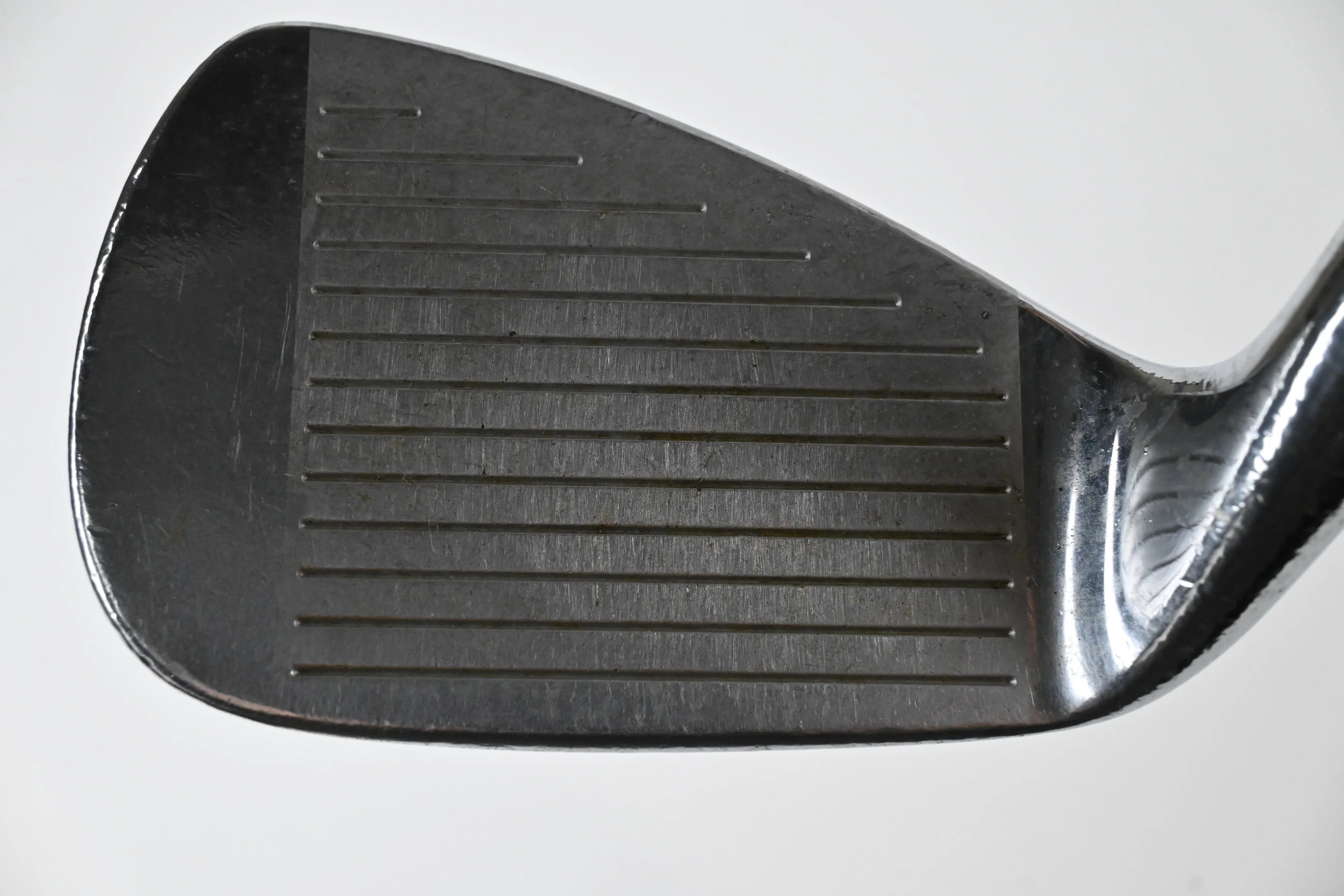 Titleist 695CB #9 Iron / X-Flex Dynamic Gold SL X100 Shaft - Image 2