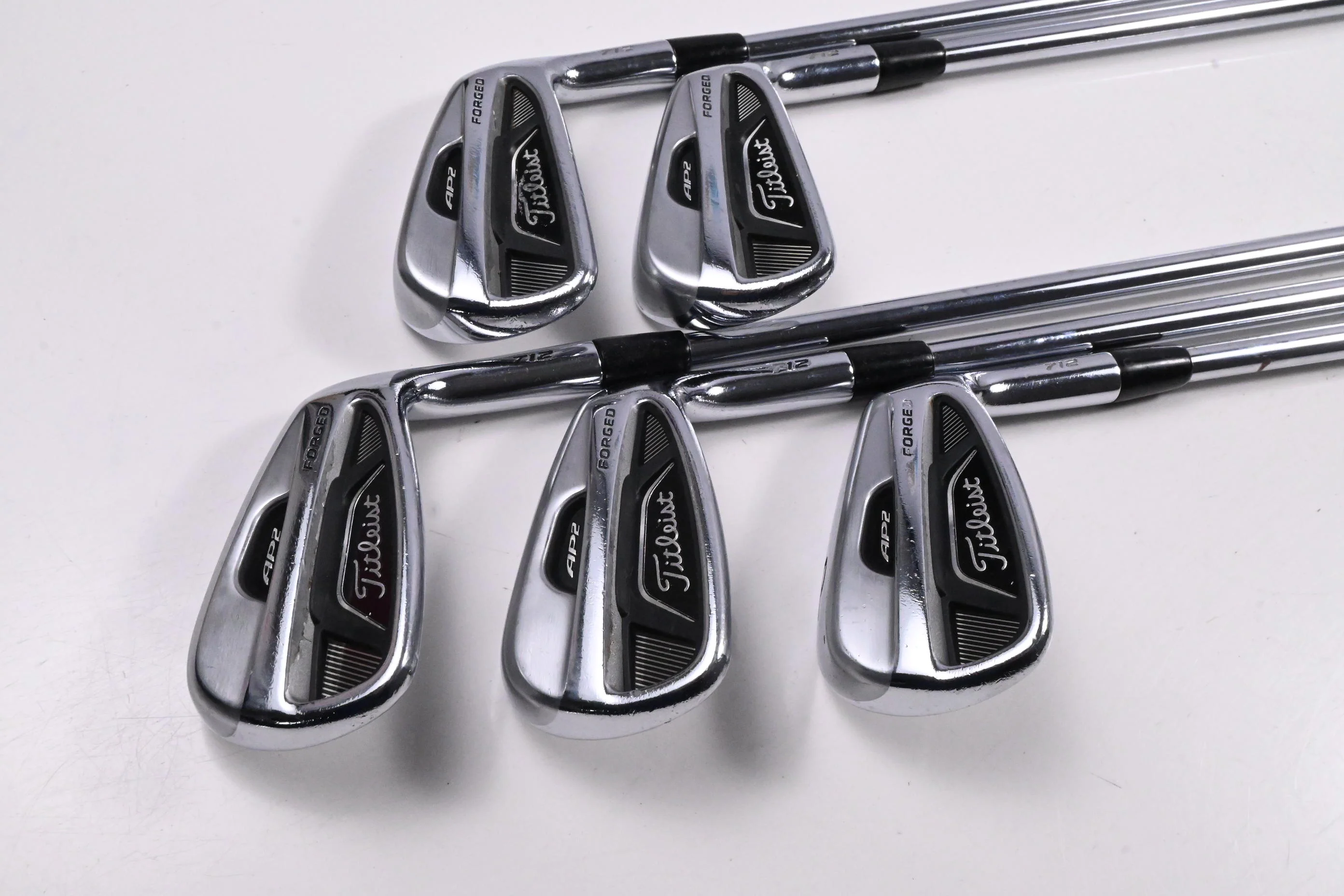 Titleist 712 AP2 Irons / 6-PW / Regular Flex Dynalite Lite XP R300 Shafts - Image 2
