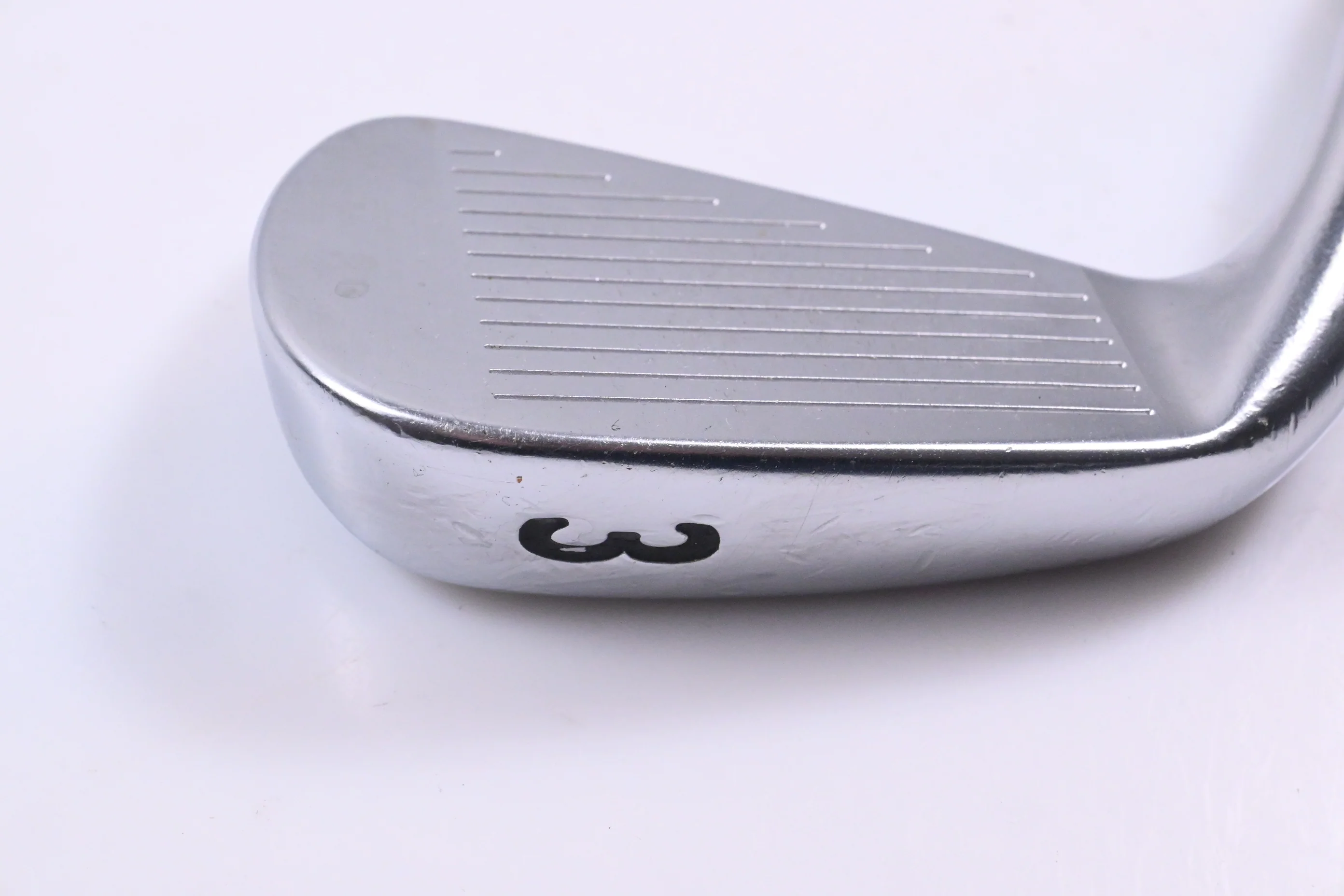 Titleist 712U #3 Iron / 21 Degree / Regular Flex Dynamic Gold R300 Shaft - Image 3