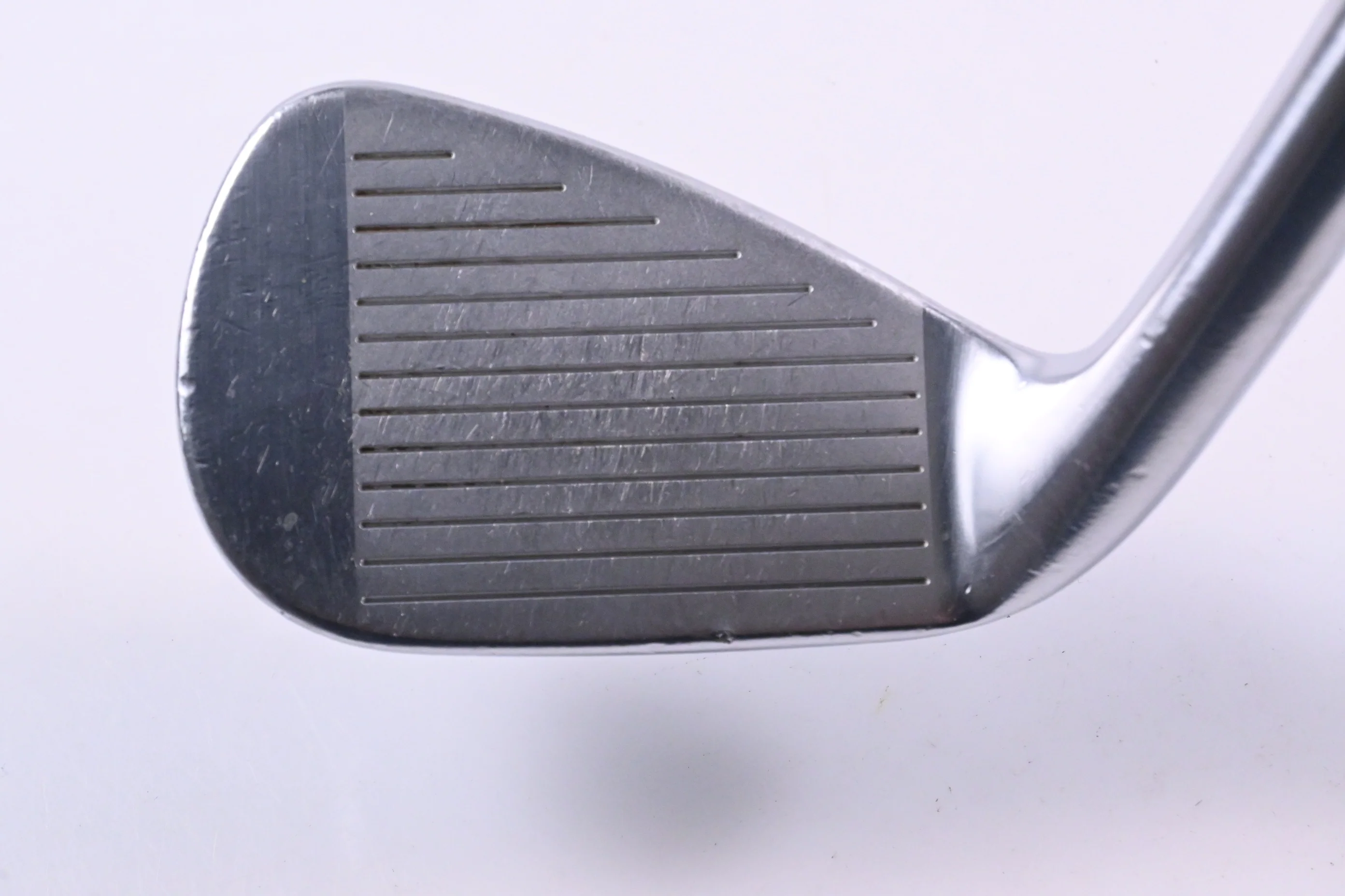 Titleist 716 AP2 Pitching Wedge / 46 Degree / Stiff Flex Dynamic Gold S300 Shaft - Image 2