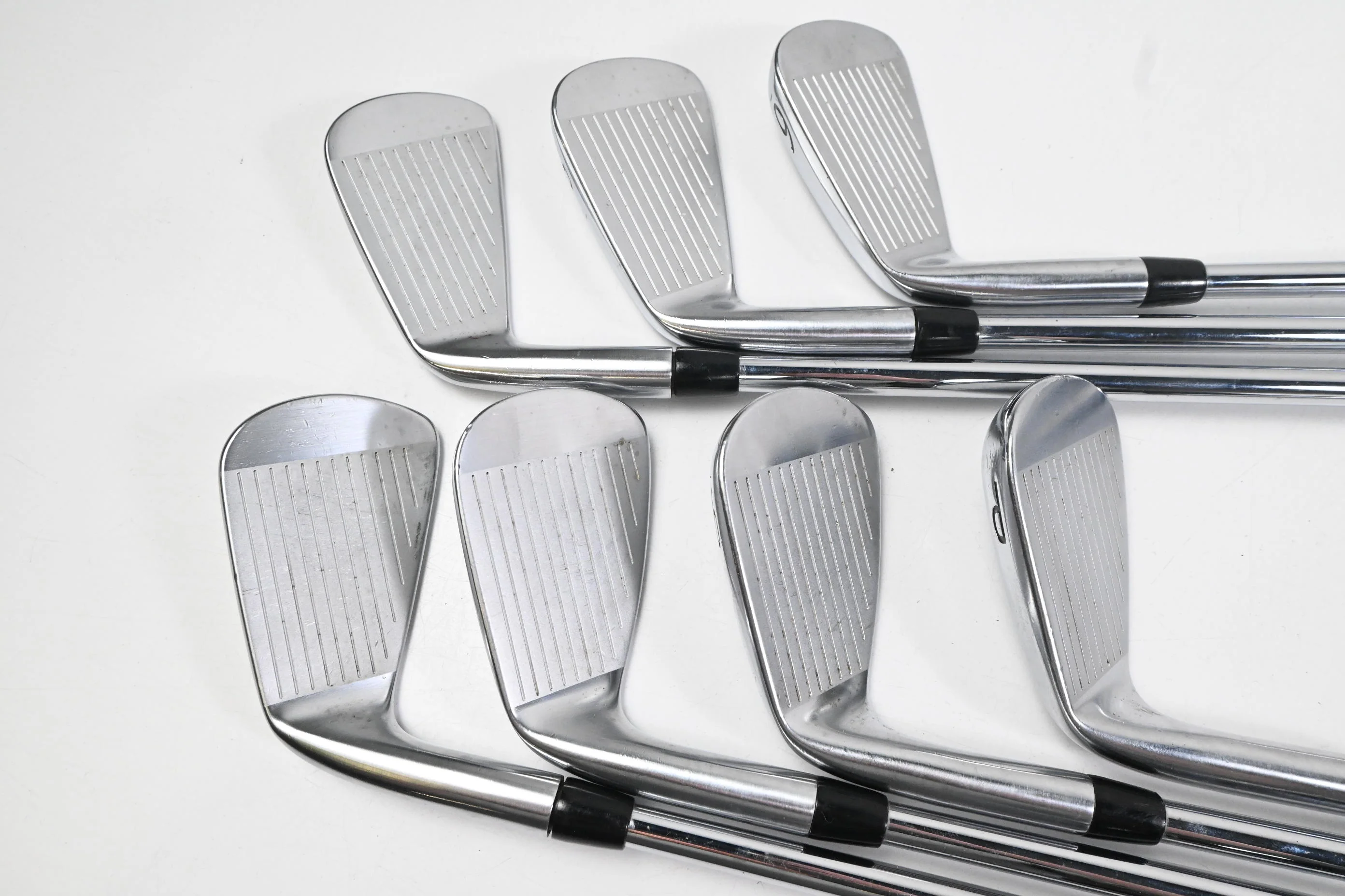 Titleist 718 MB Irons / 4-PW / Regular Flex AMT Tour White R300 Steel Shaft - Image 3