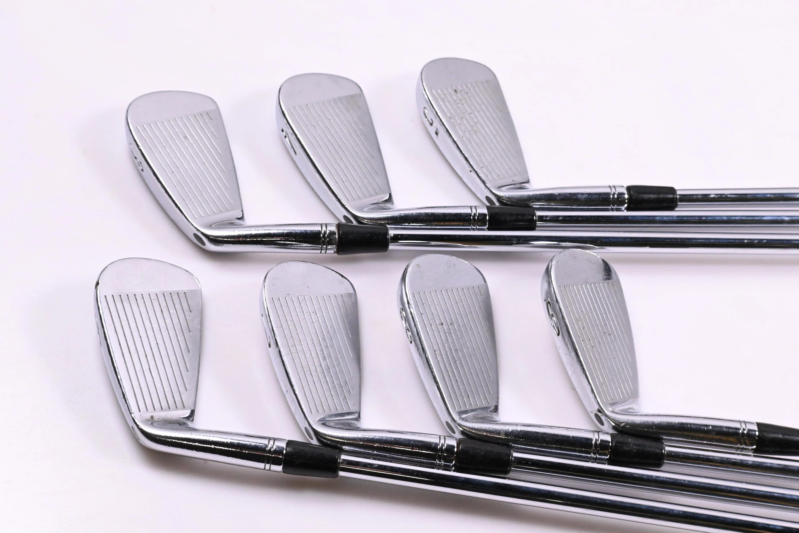 Titleist 735.CM Irons / 3-9i / Stiff Flex Dynamic Gold S300 Shafts - Image 3