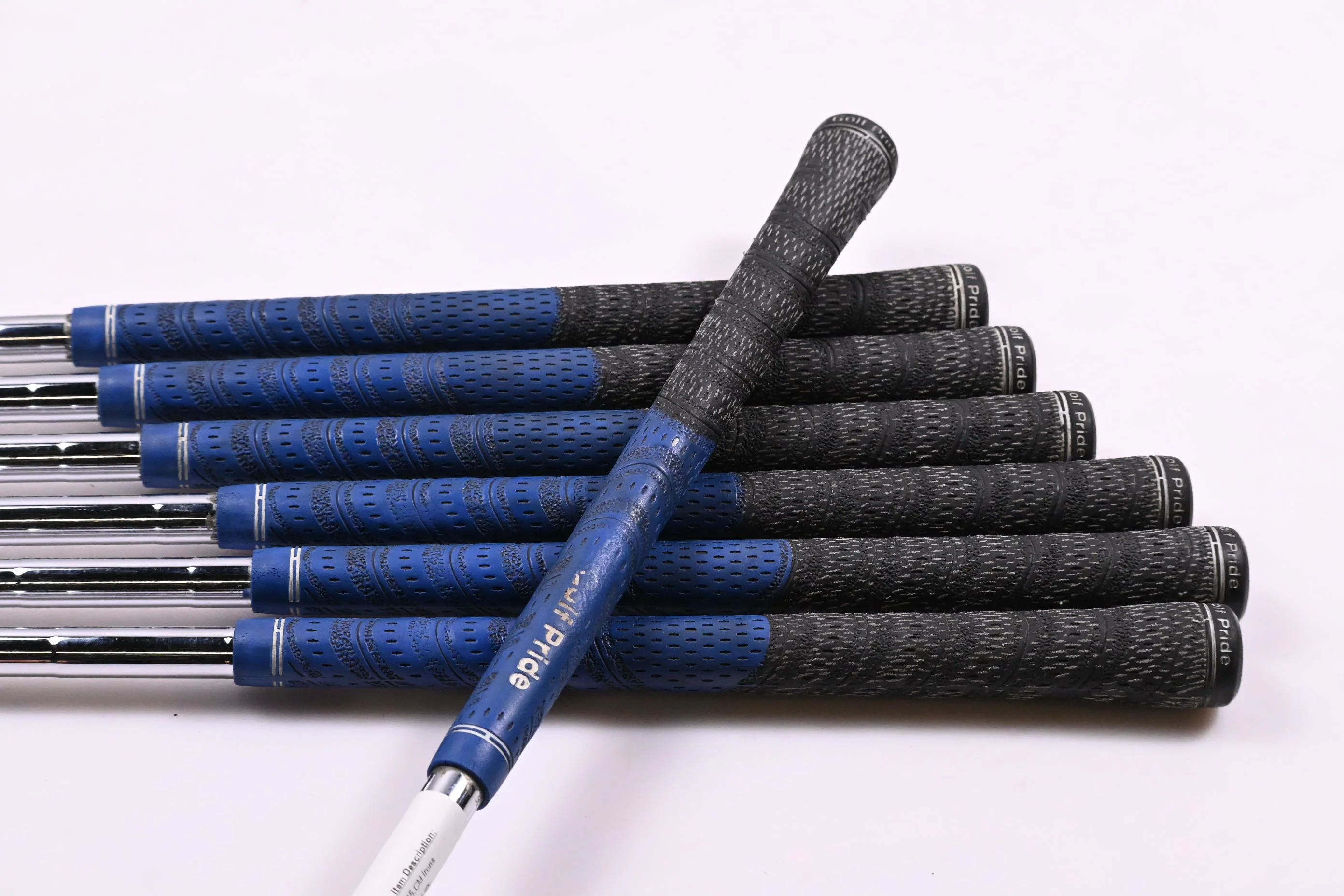 Titleist 735.CM Irons / 3-9i / Stiff Flex Dynamic Gold S300 Shafts - Image 7