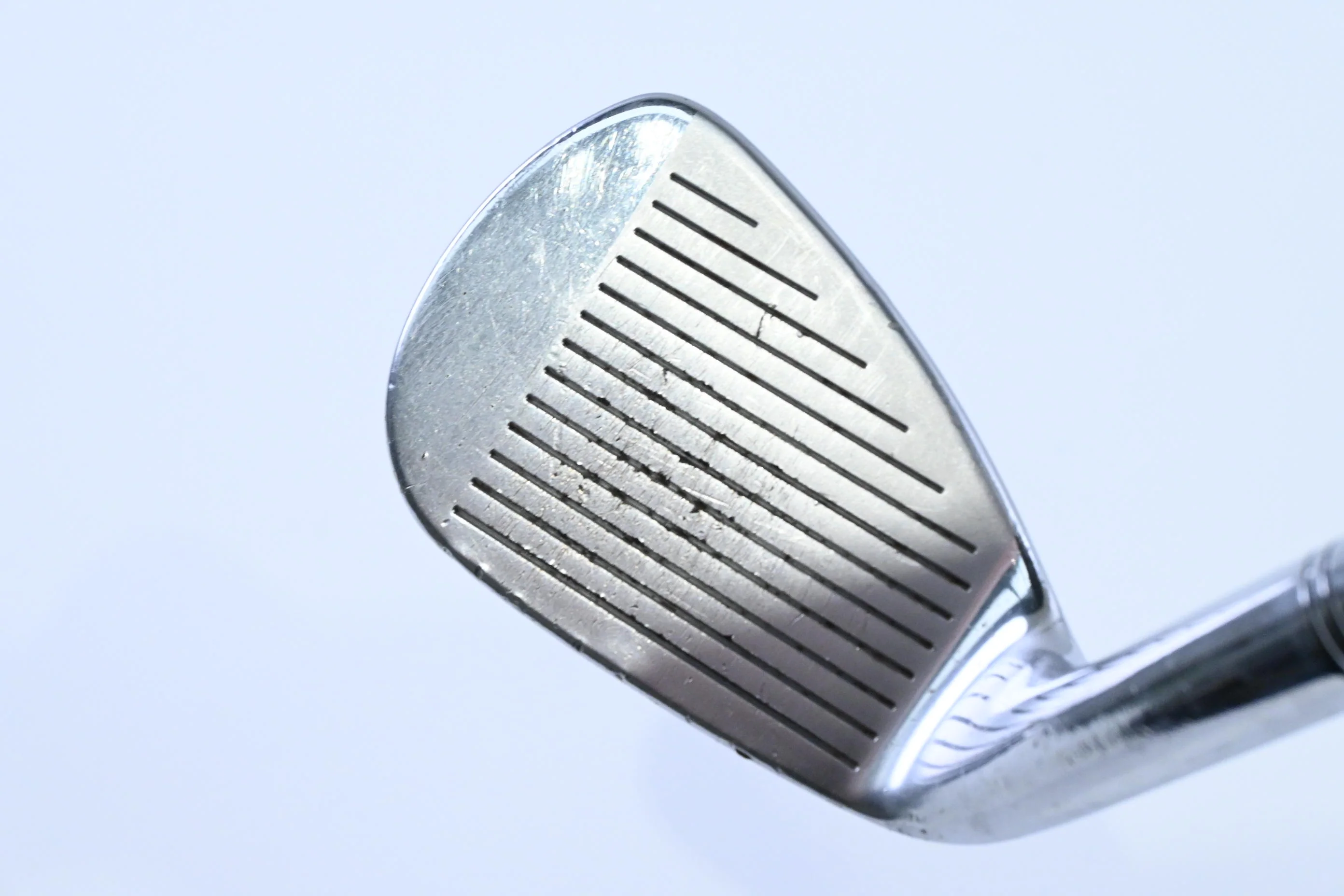 Titleist 735.CM Pitching Wedge / 47 Degree / Stiff Flex Dynamic Gold S300 Shaft - Image 2