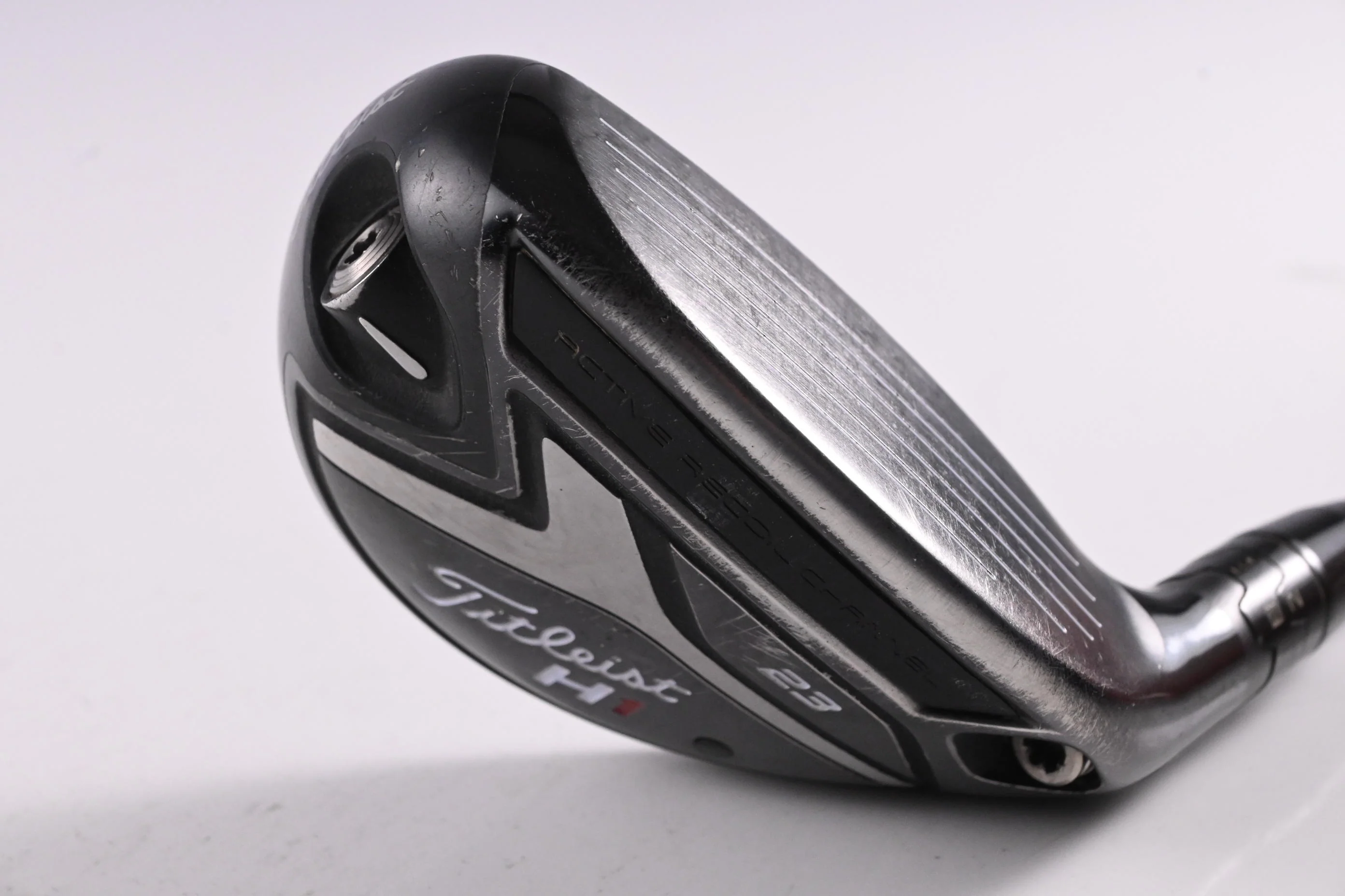 Titleist 818 H1 #4 Hybrid / 23 Degree / Stiff Flex Aldila Rogue MAX 85 Shaft