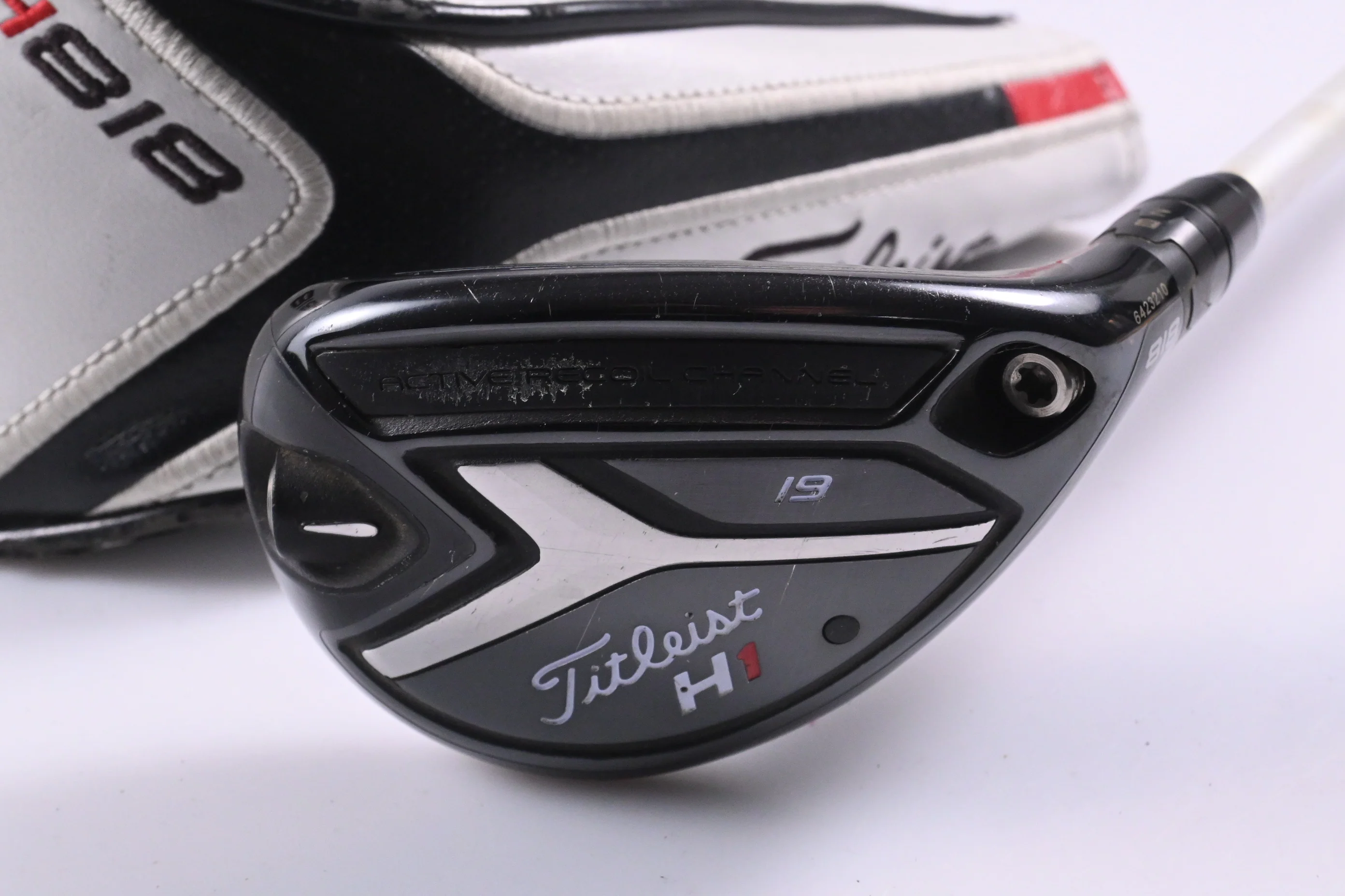 Titleist 818 H1 #3 Hybrid / 19 Degree / Stiff Flex Fujikura Motore Speeder HB8.8 - Image 2