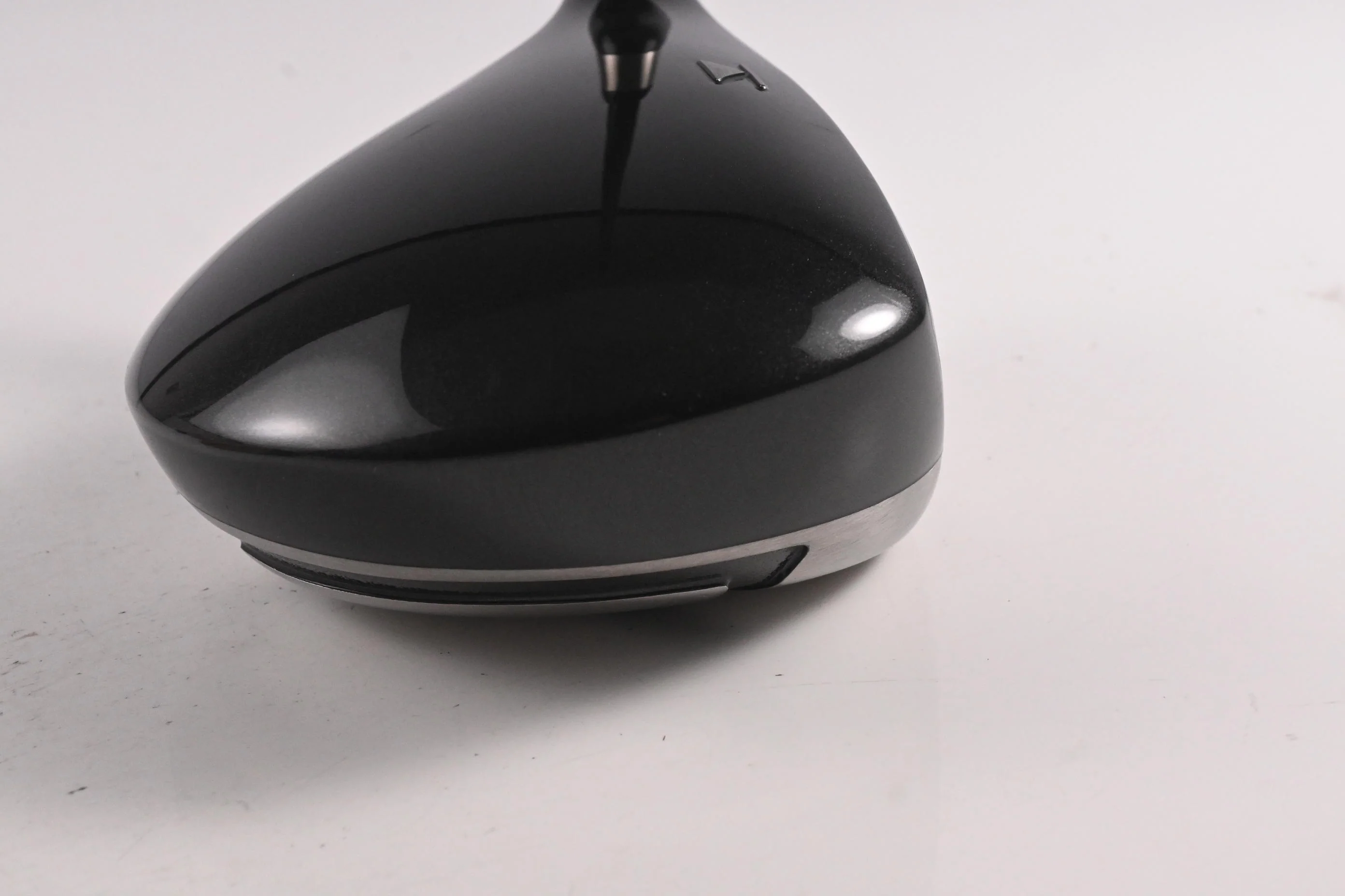 Titleist 905 T Driver / 9.5 Degree / Stiff Flex Fujikura Speeder Shaft - Image 3