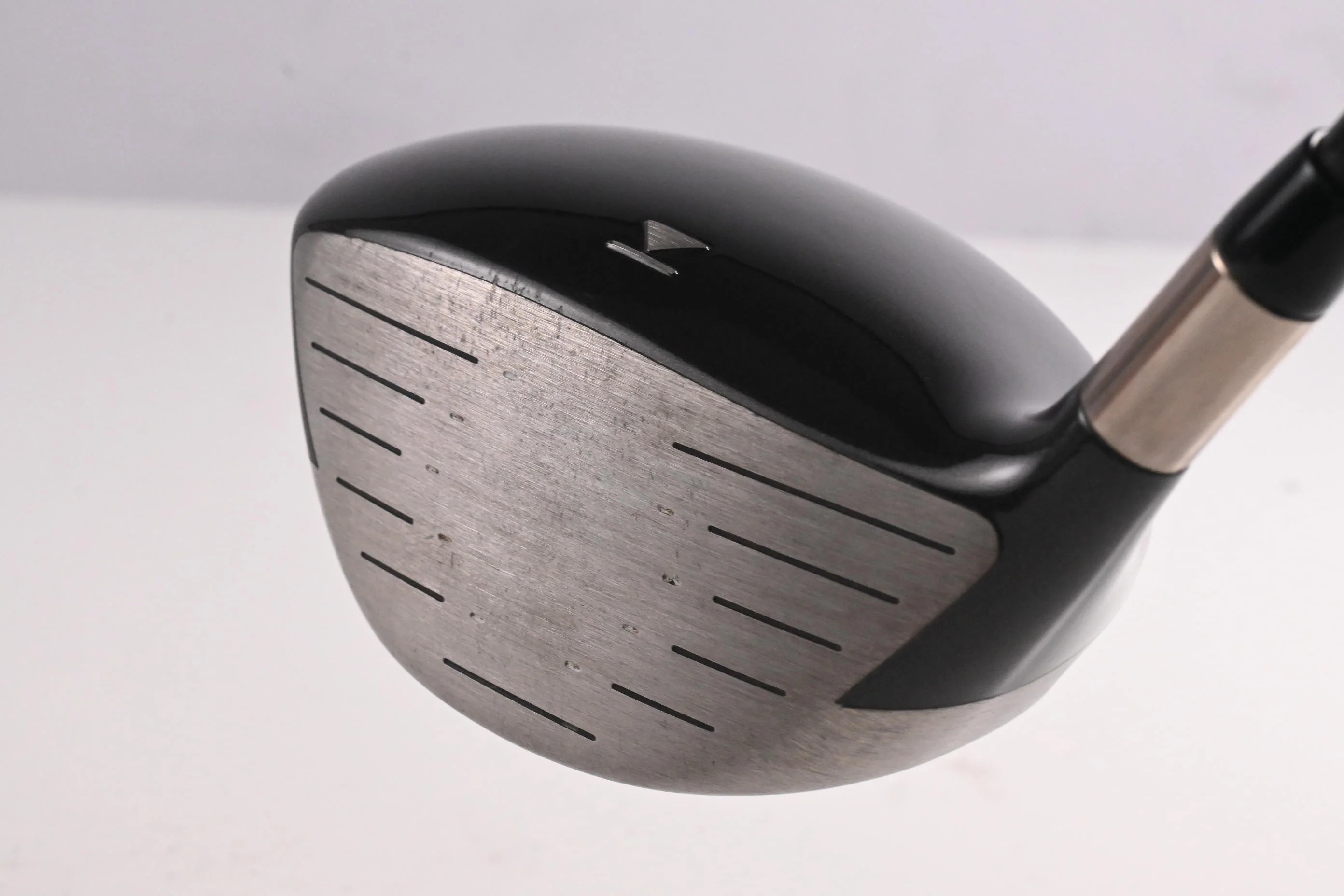 Titleist 905 T Driver / 9.5 Degree / Stiff Flex Fujikura Speeder Shaft - Image 4