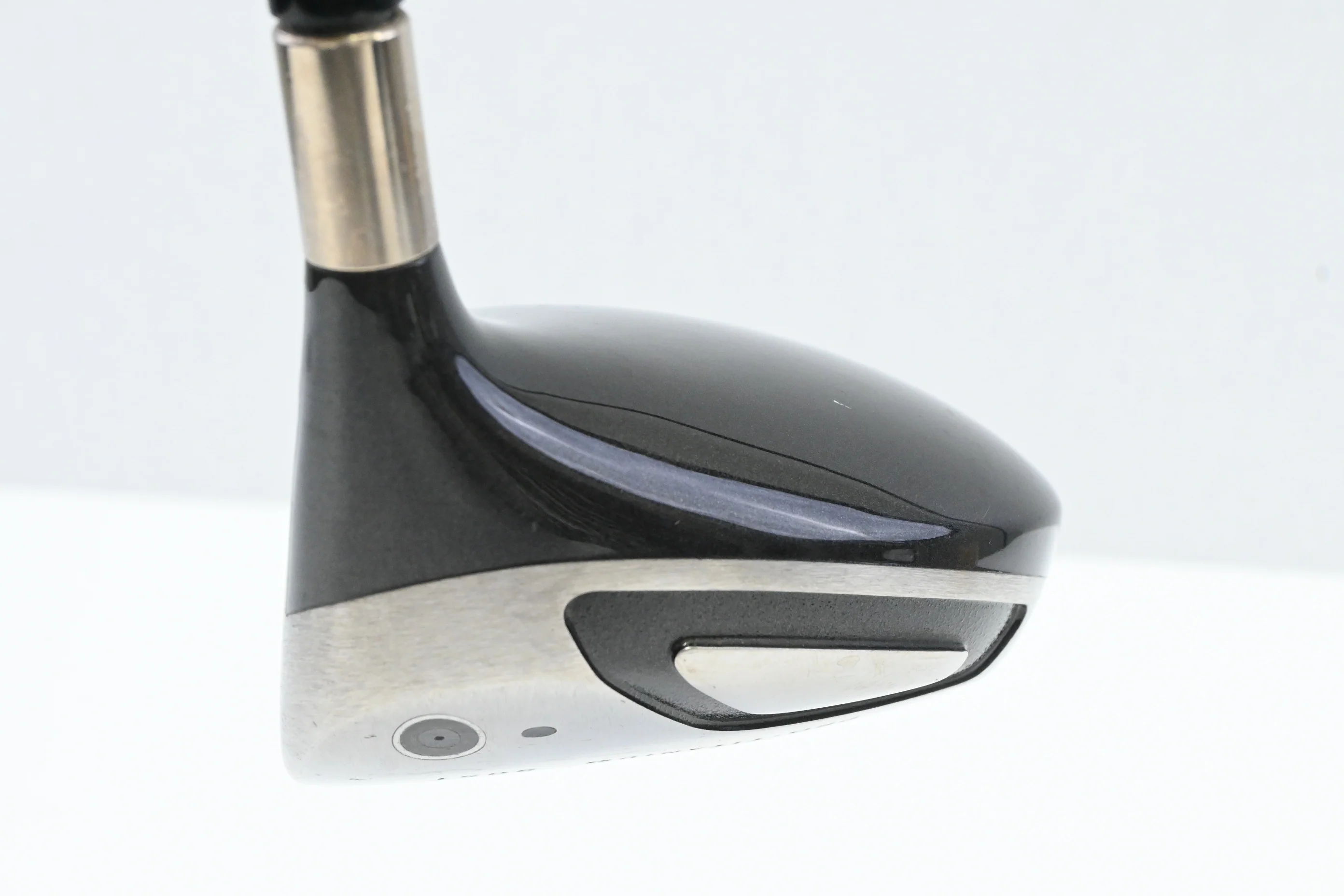 Titleist 905 T Driver / 9.5 Degree / Stiff Flex Graphite Design YS-6+ Shaft - Image 5