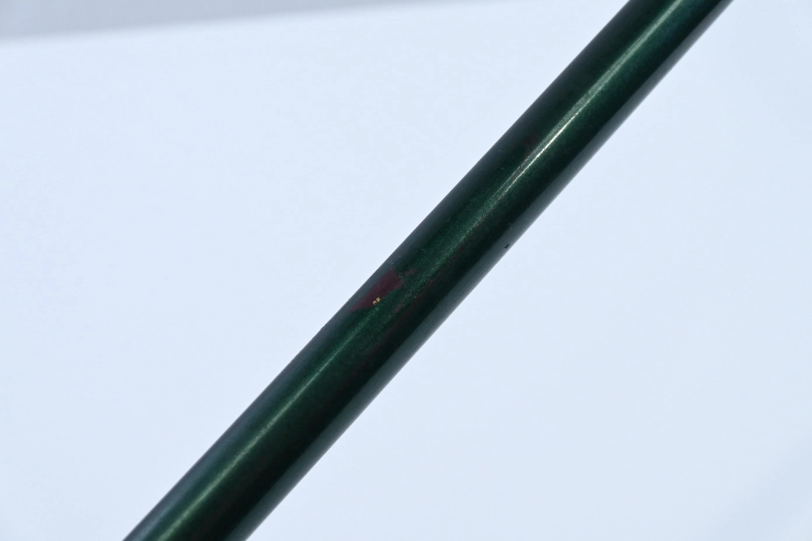 Titleist 905 T Driver / 10.5 Degree / Regular Flex Graphite Shaft - Image 6