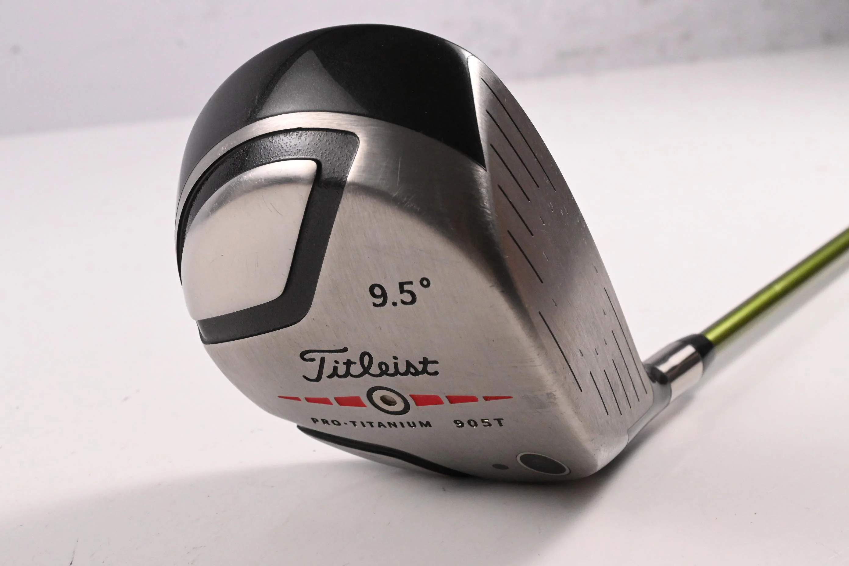 Titleist 905 T Driver / 9.5 Degree / Stiff Flex Aldila NV Green 65 Shaft