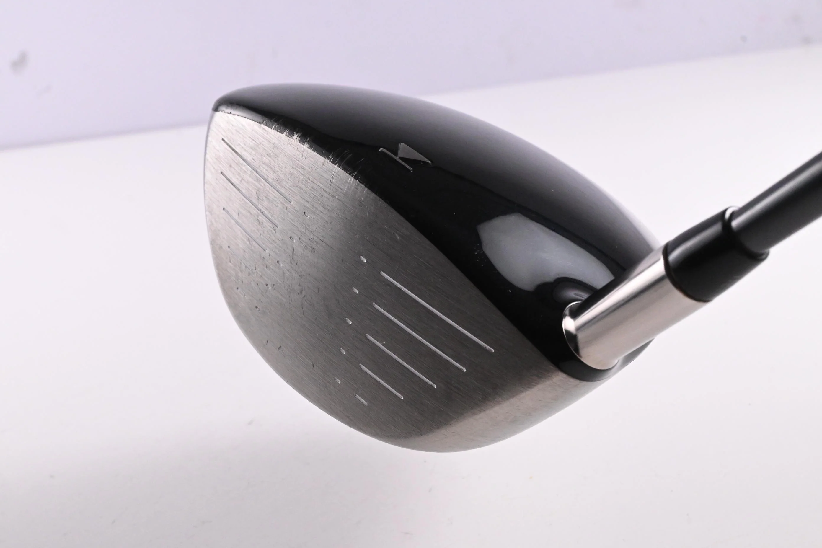 Titleist 907 D1 Driver / 10.5 Degree / Regular Flex Aldila Titleist 67 Shaft - Image 4