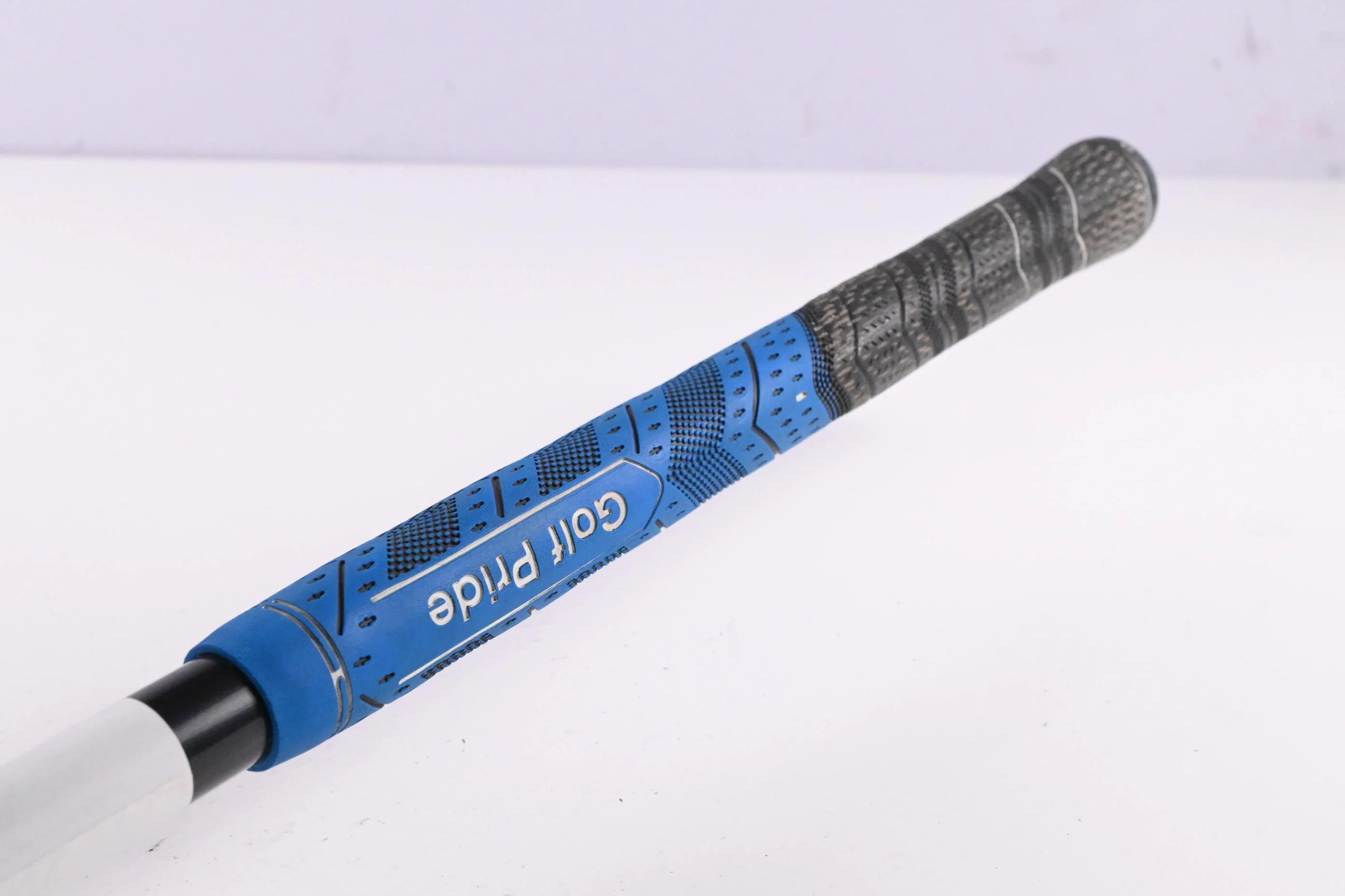 Titleist 907 D1 Driver / 10.5 Degree / Regular Flex Aldila Titleist 67 Shaft - Image 8