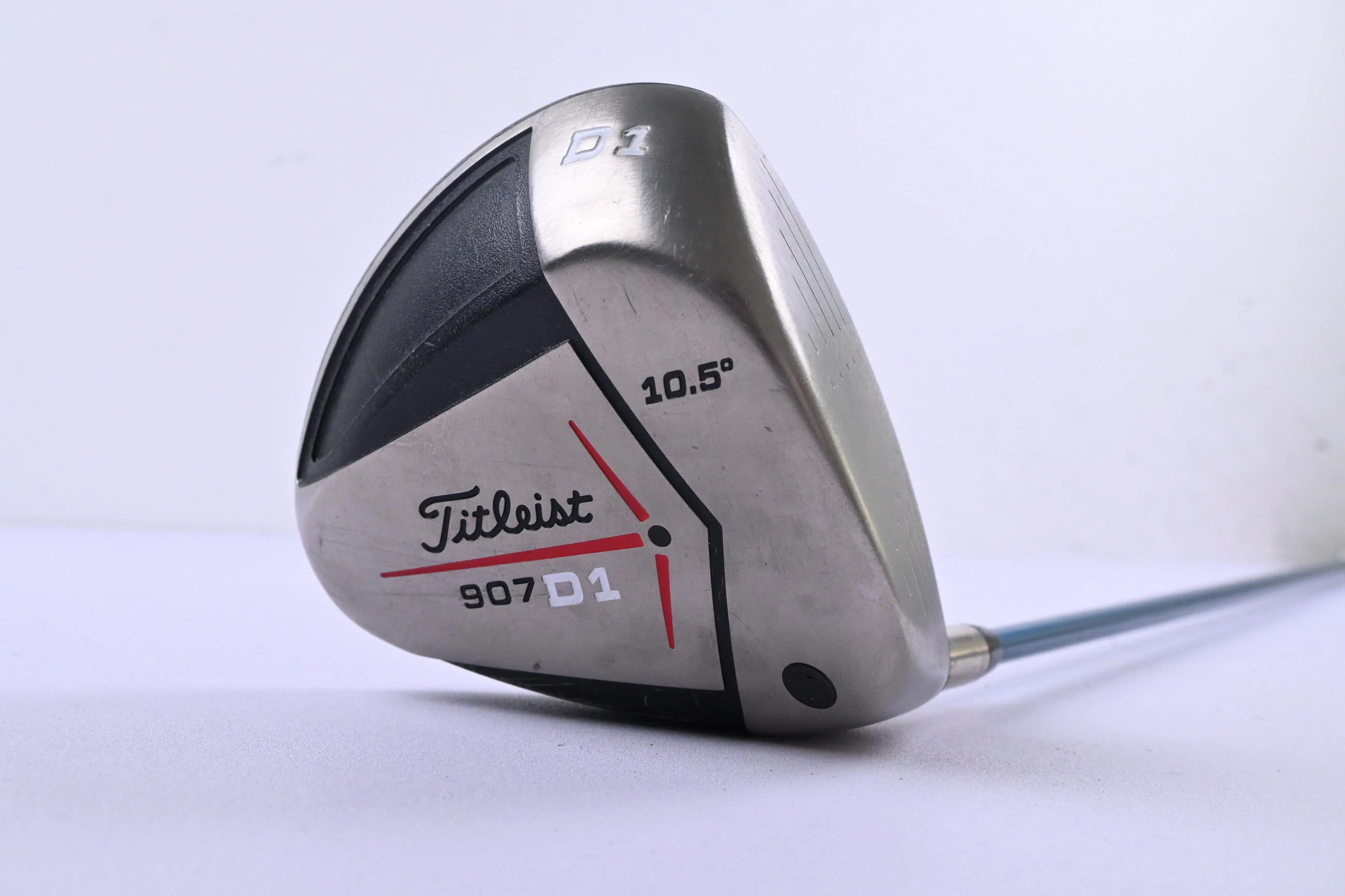 Titleist 907 D1 Driver / 10.5 Degree / Stiff Flex Aldila VS Proto 65 Shaft
