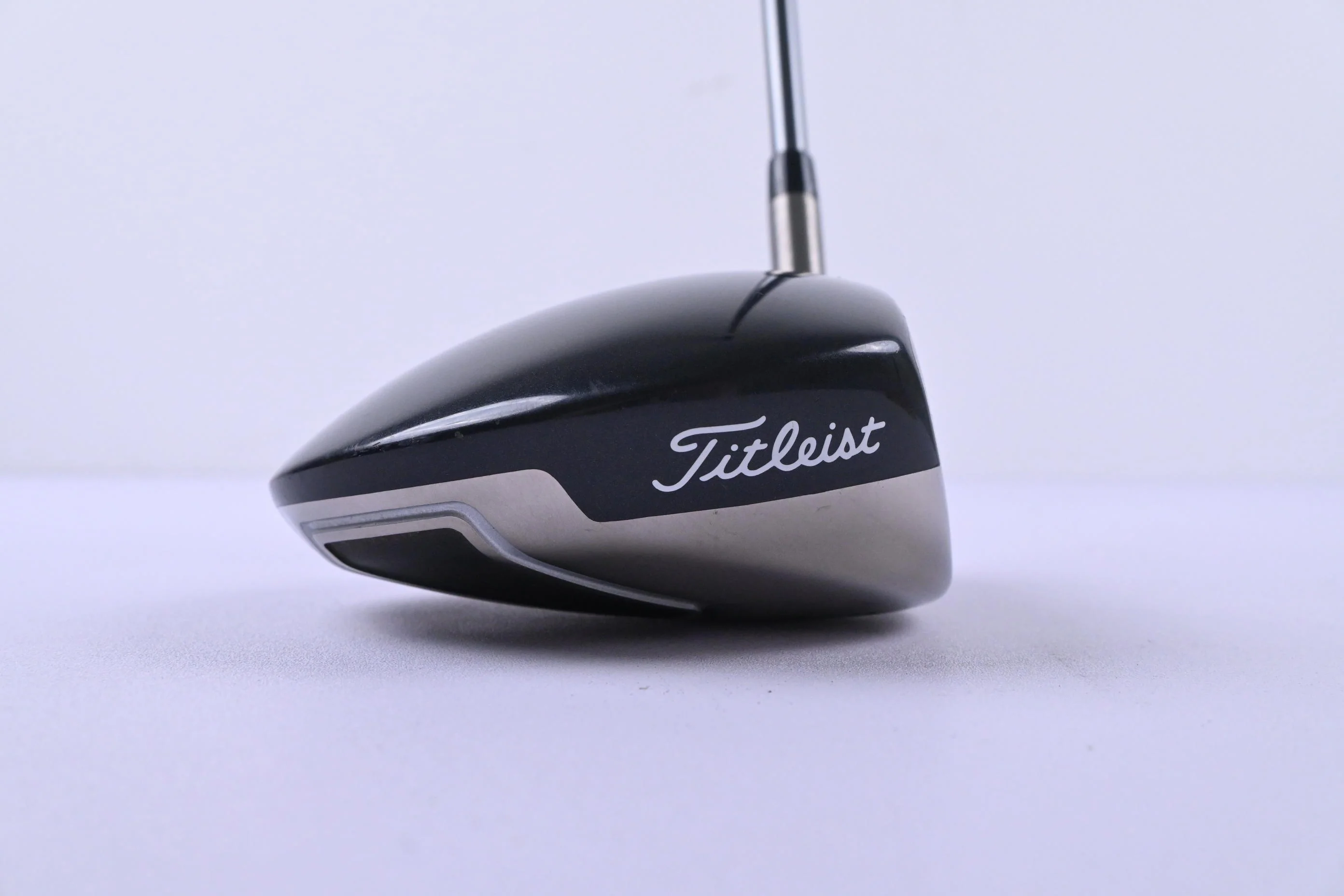 Titleist 909 D2 Driver / 10.5 Degree / Regular Flex Diamana 65 Shaft - Image 3