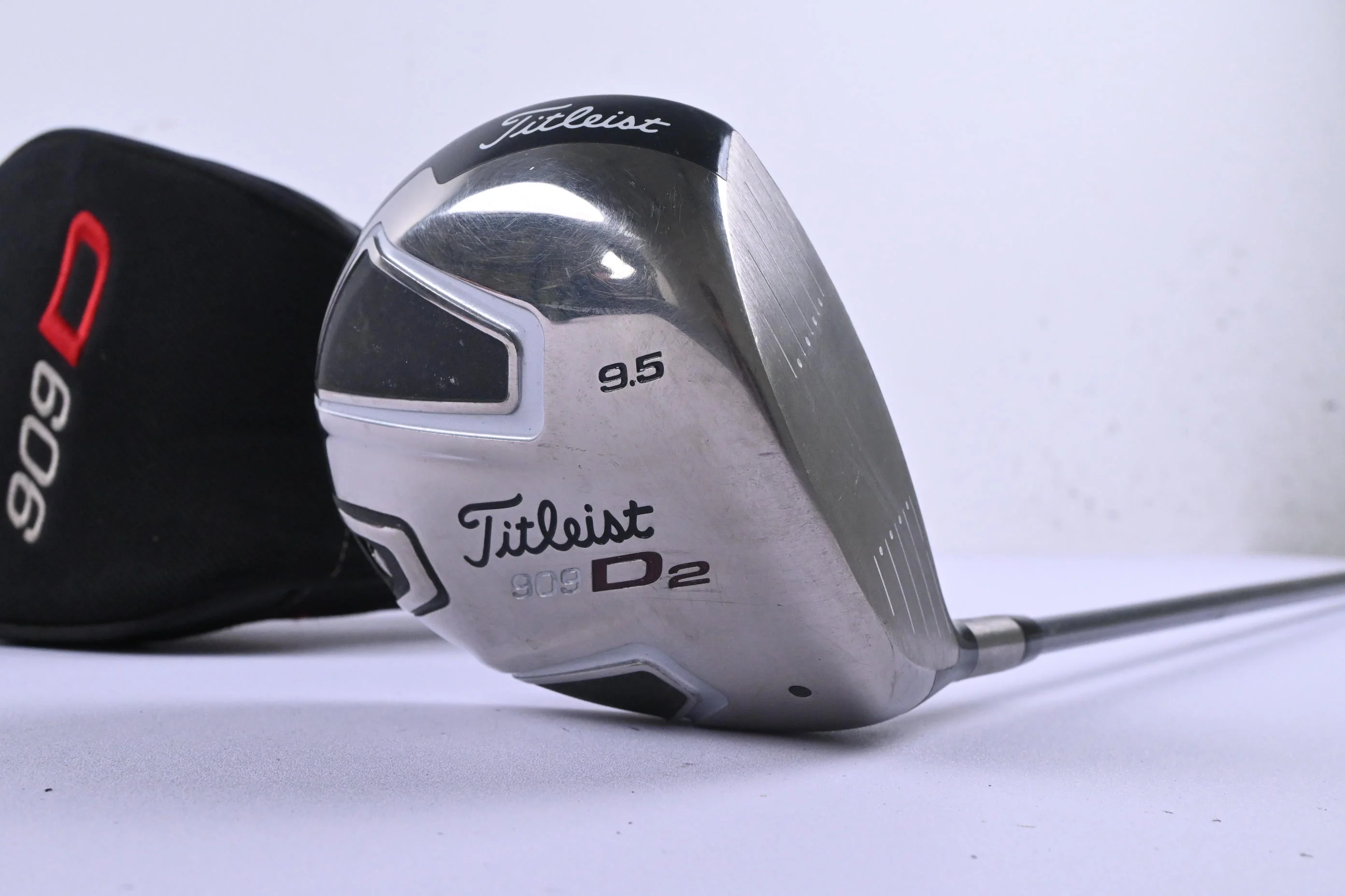 Titleist 909 D2 Driver / 9.5 Degree / Stiff Flex Diamana 65 Shaft