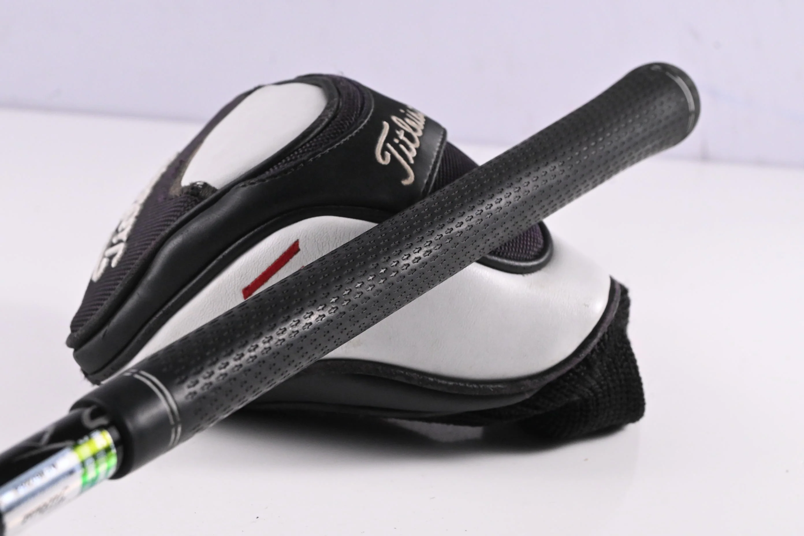 Titleist 910 F #3 Wood / 15 Degree / Stiff Flex Diamana Black Ahina 82 Shaft - Image 9