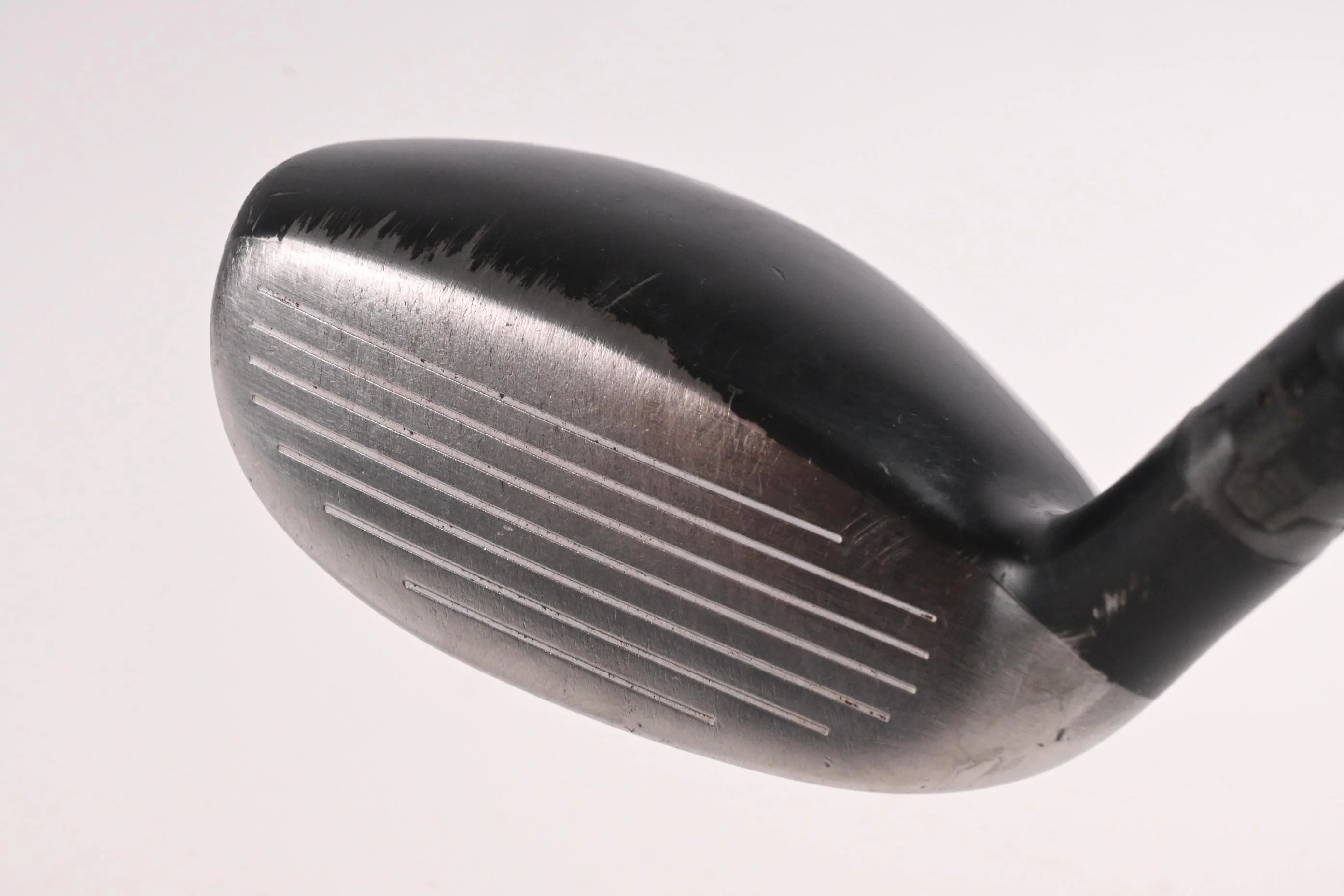 Titleist 910H #4 Hybrid / 24 Degree / Regular Flex Mitsubishi Bassara Red 60 - Image 4