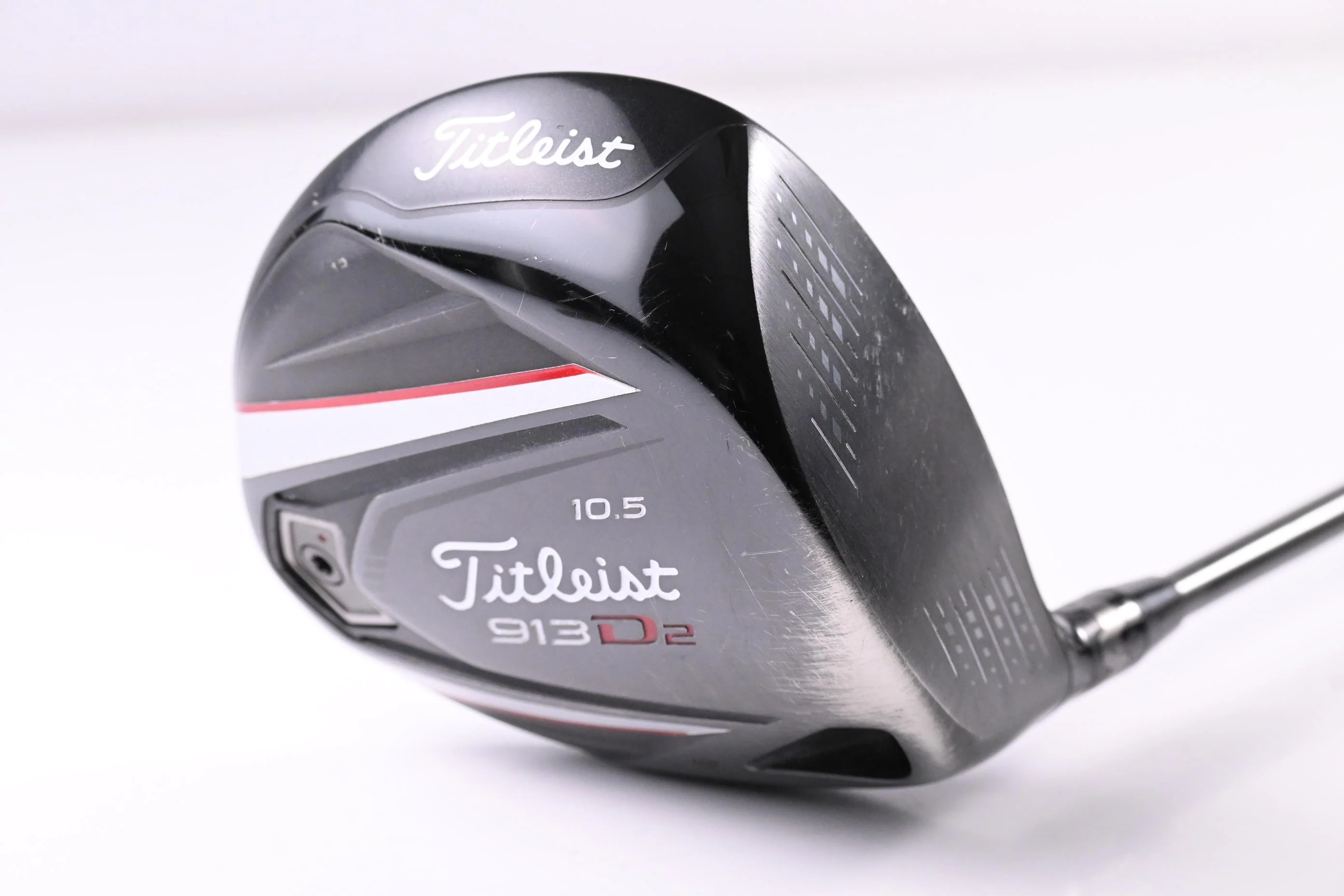 Titleist 913 D2 Driver / 10.5 Degree / Regular Flex Aldila Rogue RIP Phenom 70 Shaft