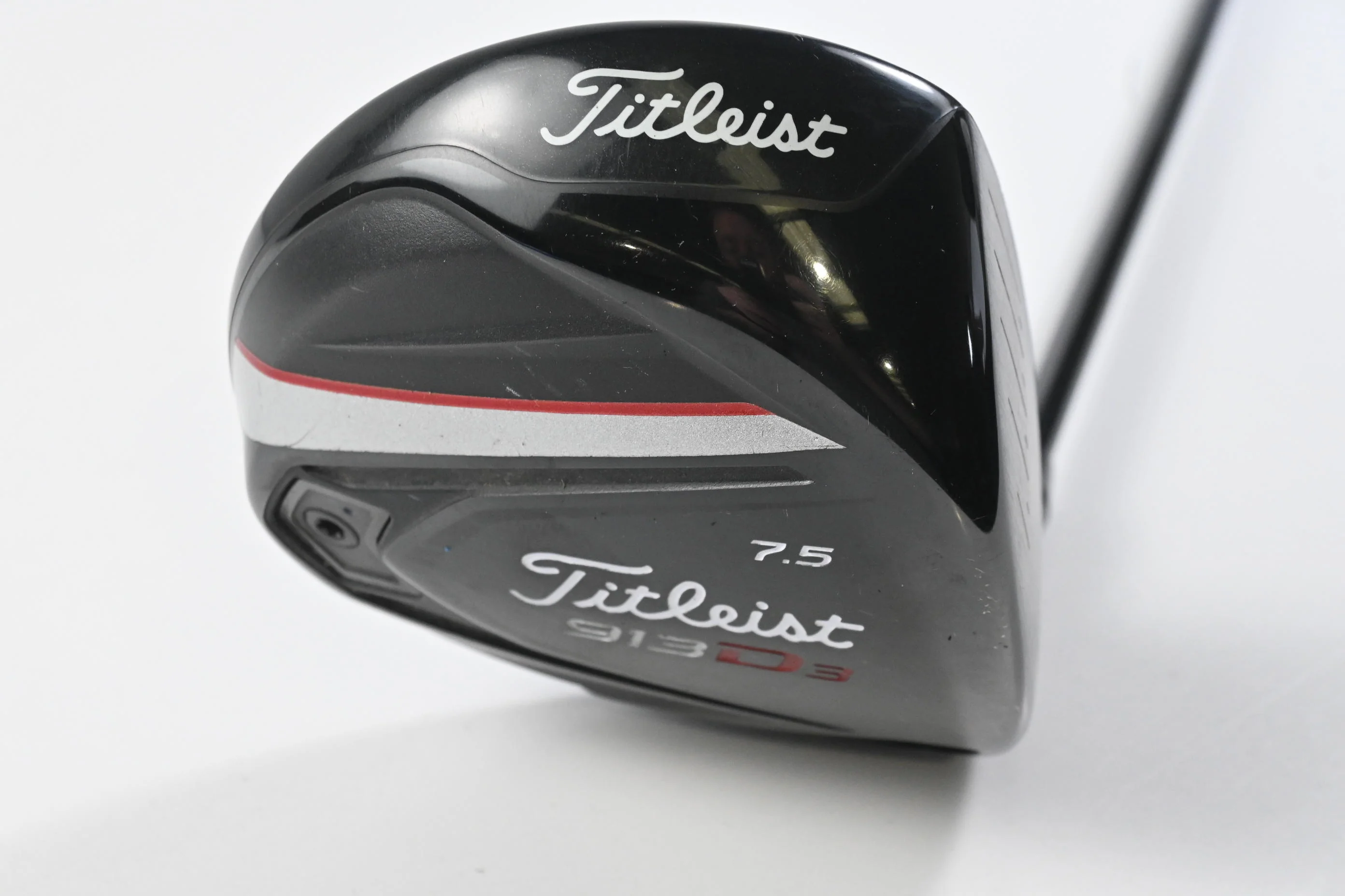 Titleist 913 D3 Driver / 7.5 Degree / Regular Flex Project X Black Shaft