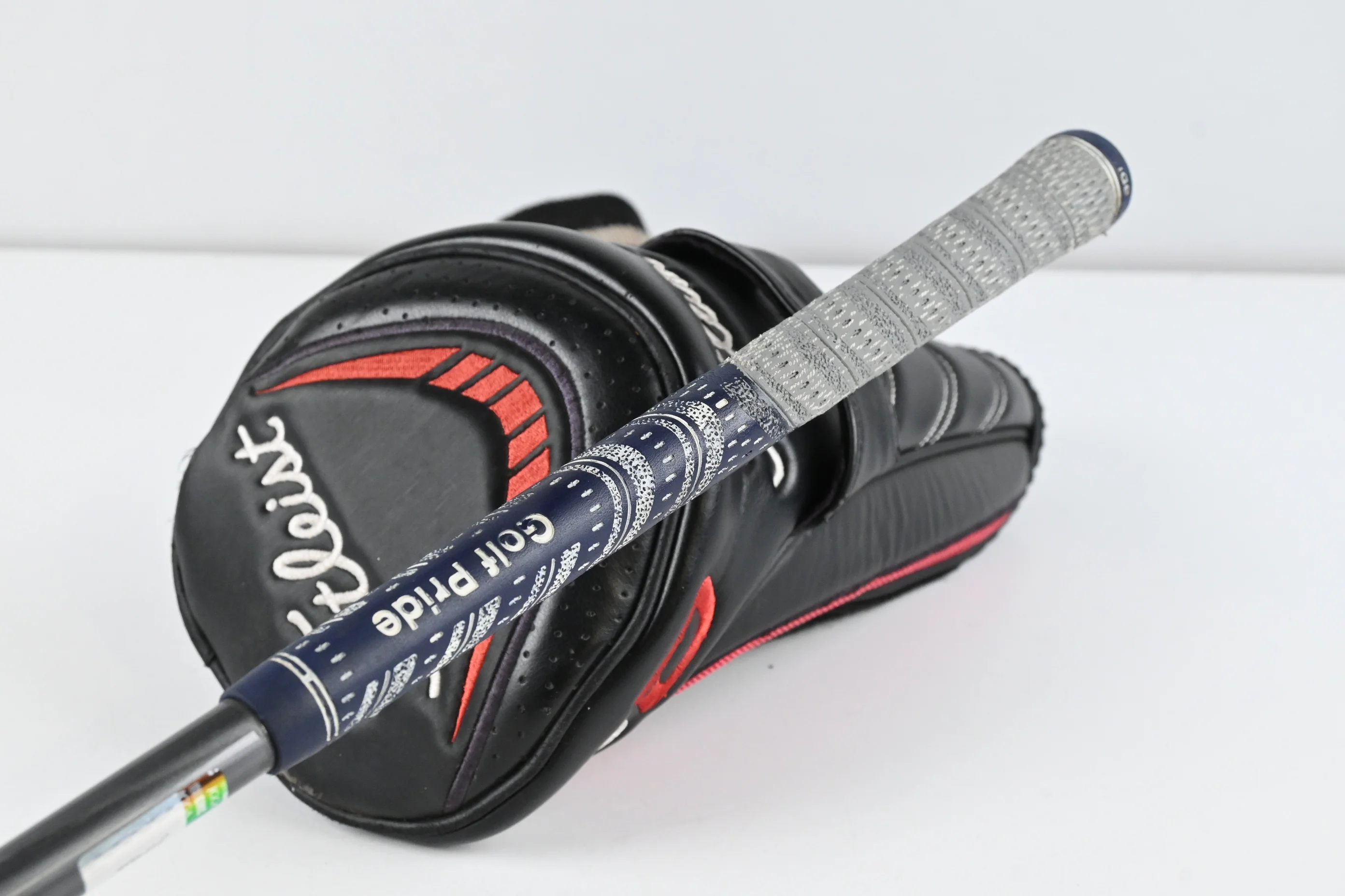 Titleist 913 D3 Driver / 10.5 Degree / Stiff Flex Aldila RIP Phenom 70 Shaft - Image 8