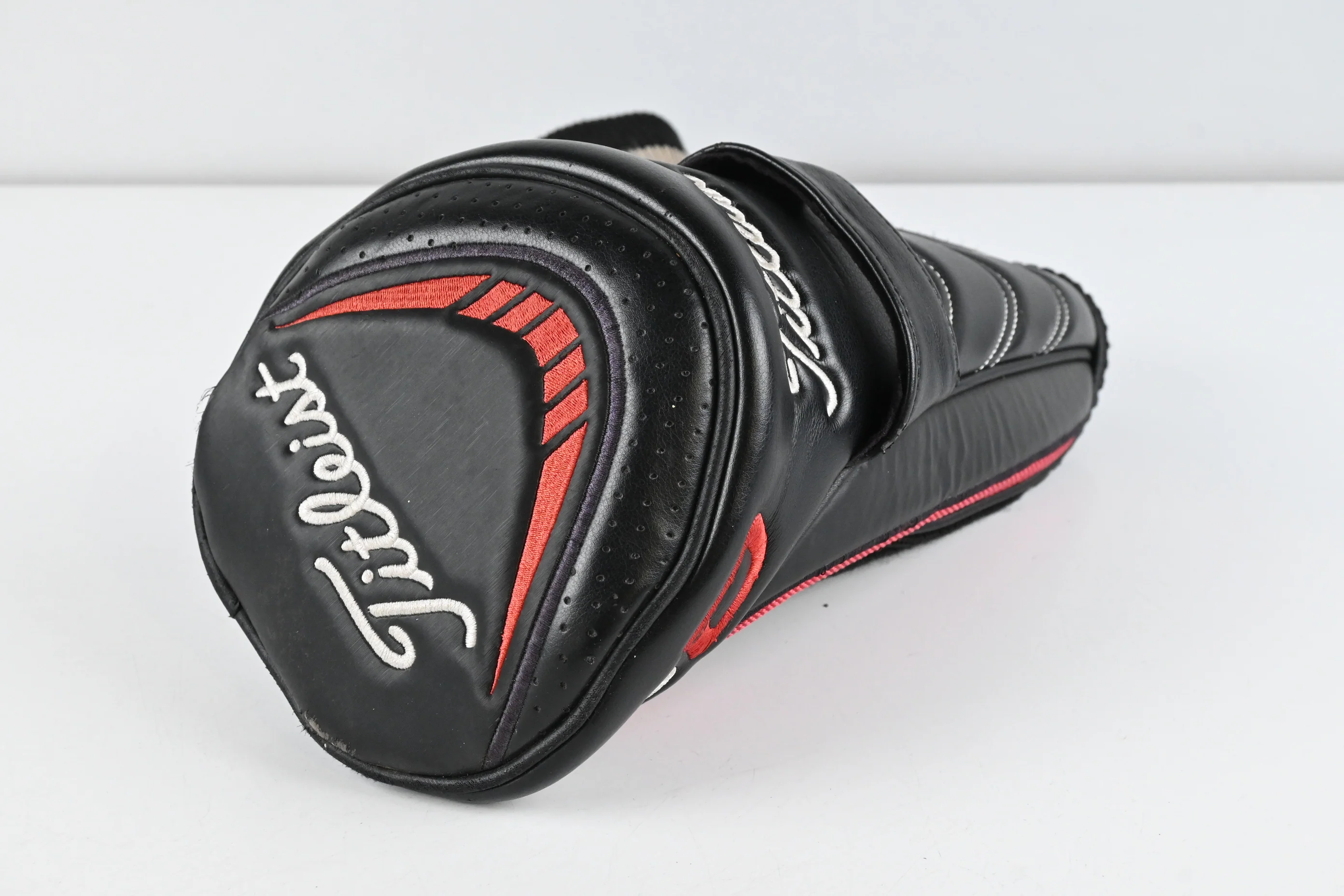 Titleist 913 D3 Driver / 10.5 Degree / Stiff Flex Aldila RIP Phenom 70 Shaft - Image 9