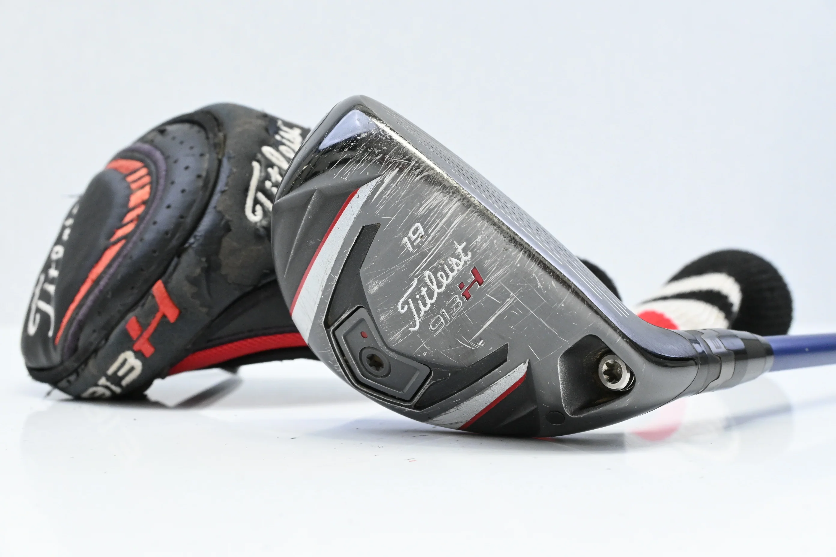 Titleist 913H #3 Hybrid / 19 Degree / Stiff Flex Diamana S+ 82 Shaft