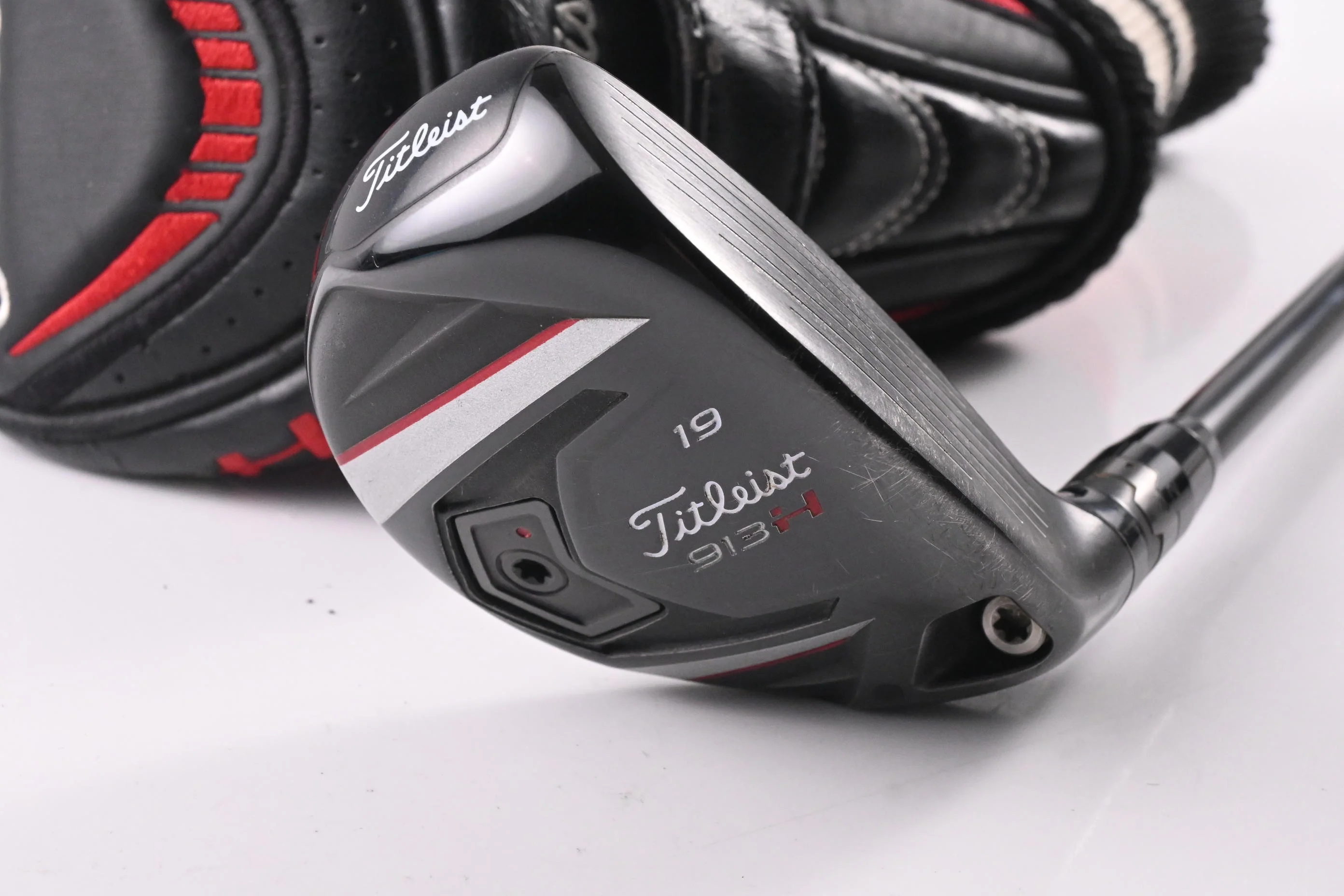 Titleist 913H #3 Hybrid / 19 Degree / Stiff Flex Diamana D+ 92 Shaft