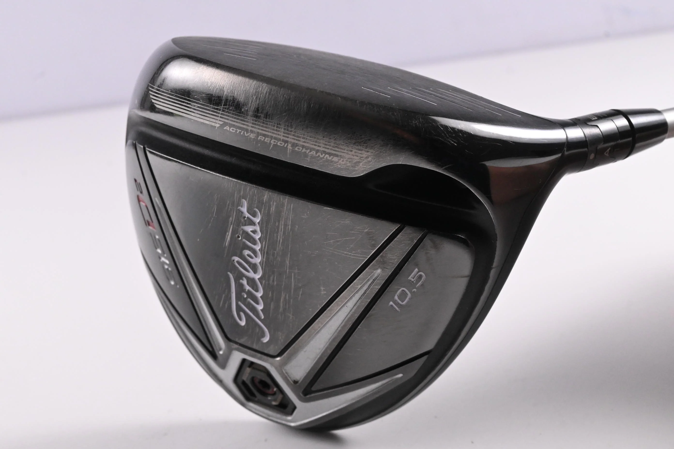 Titleist 915 D2 Driver / 10.5 Degree / Stiff Flex Diamana S+ Blue 60 Shaft - Image 2