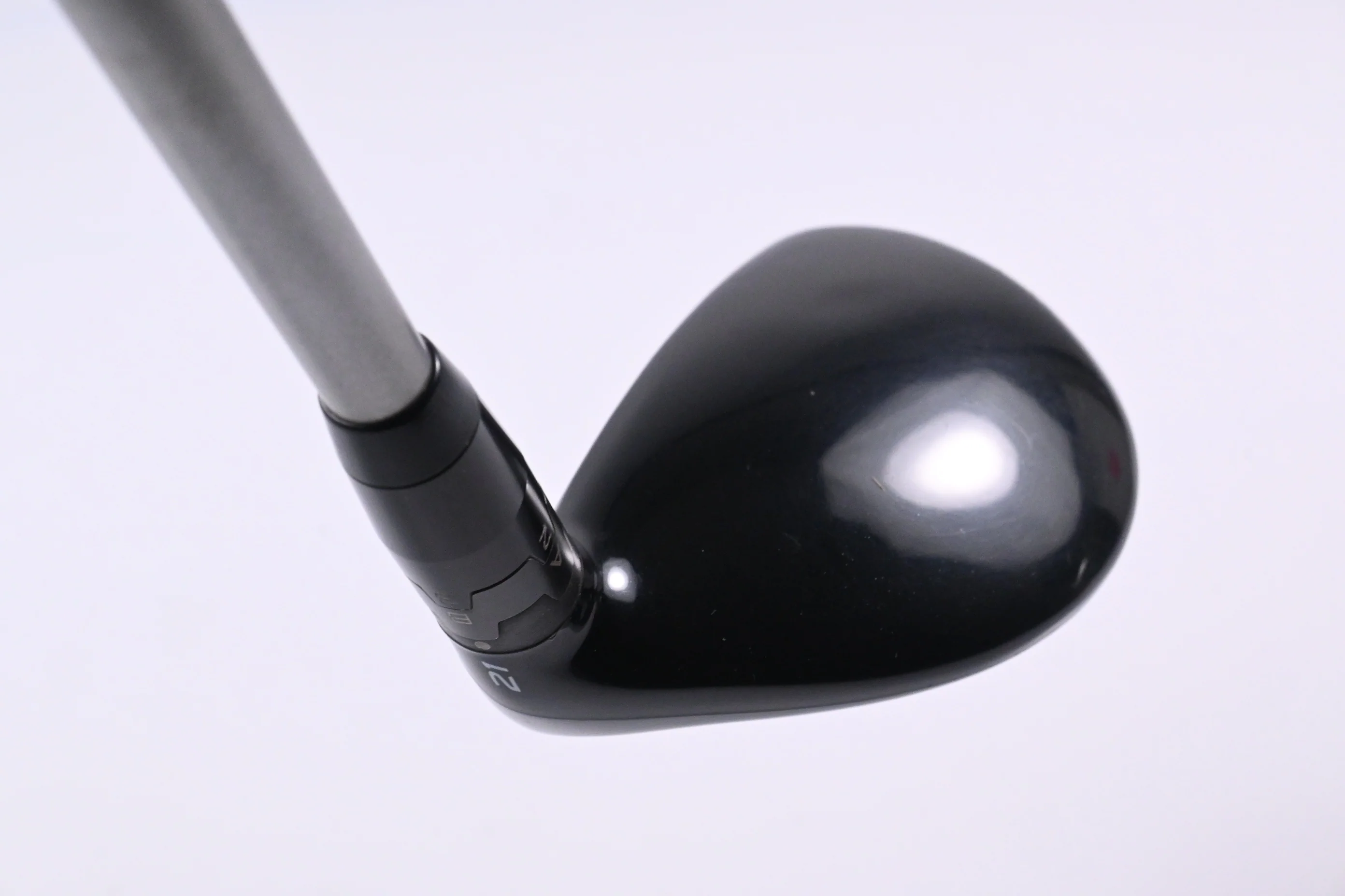 Titleist 915H #3 Hybrid / 21 Degree / Regular Flex Diamana M+ Red 60 Shaft - Image 5