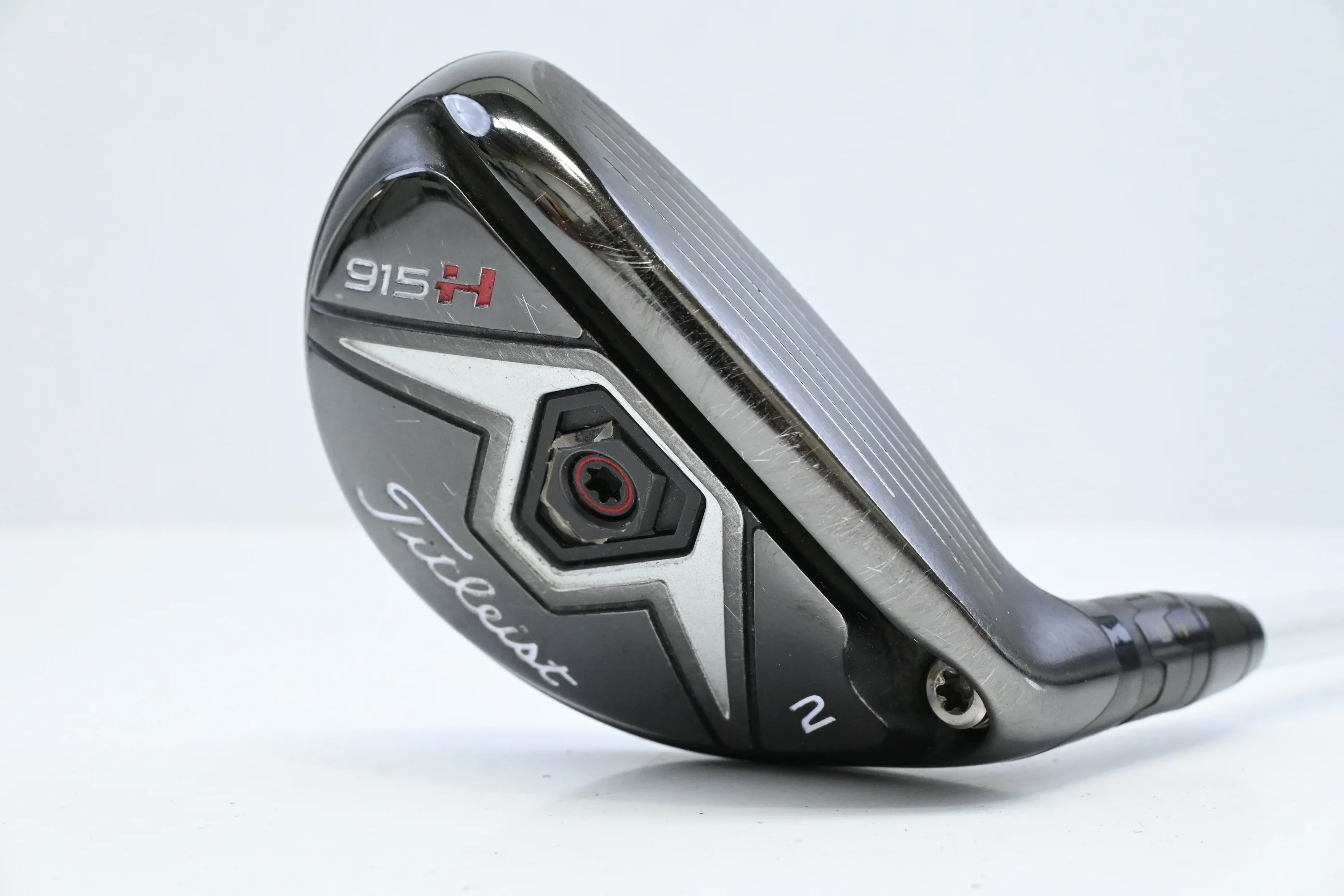 Titleist 915H #2 Hybrid / 18 Degree / Stiff Flex Aldila Rogue 110 MSI Shaft