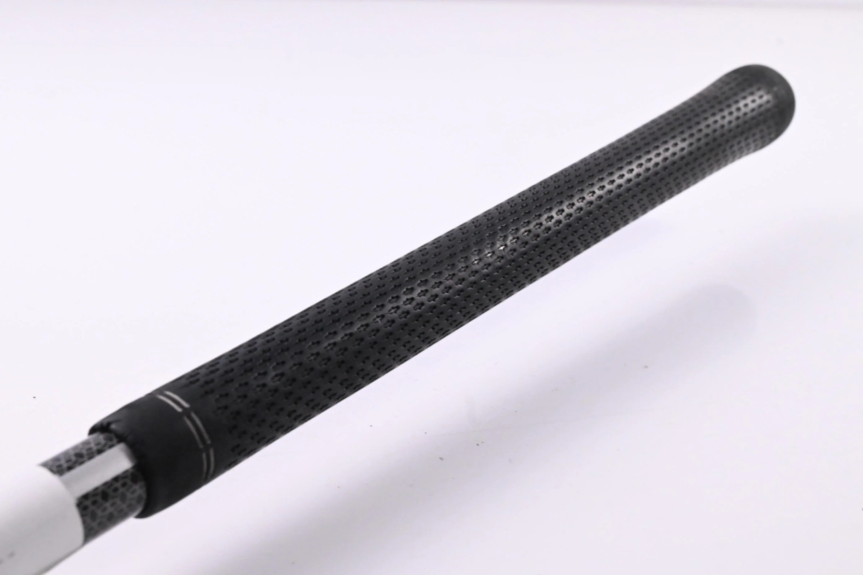 Titleist 917 D2 Driver / 10.5 Degree / Regular Flex Diamana Red 50 Shaft - Image 9
