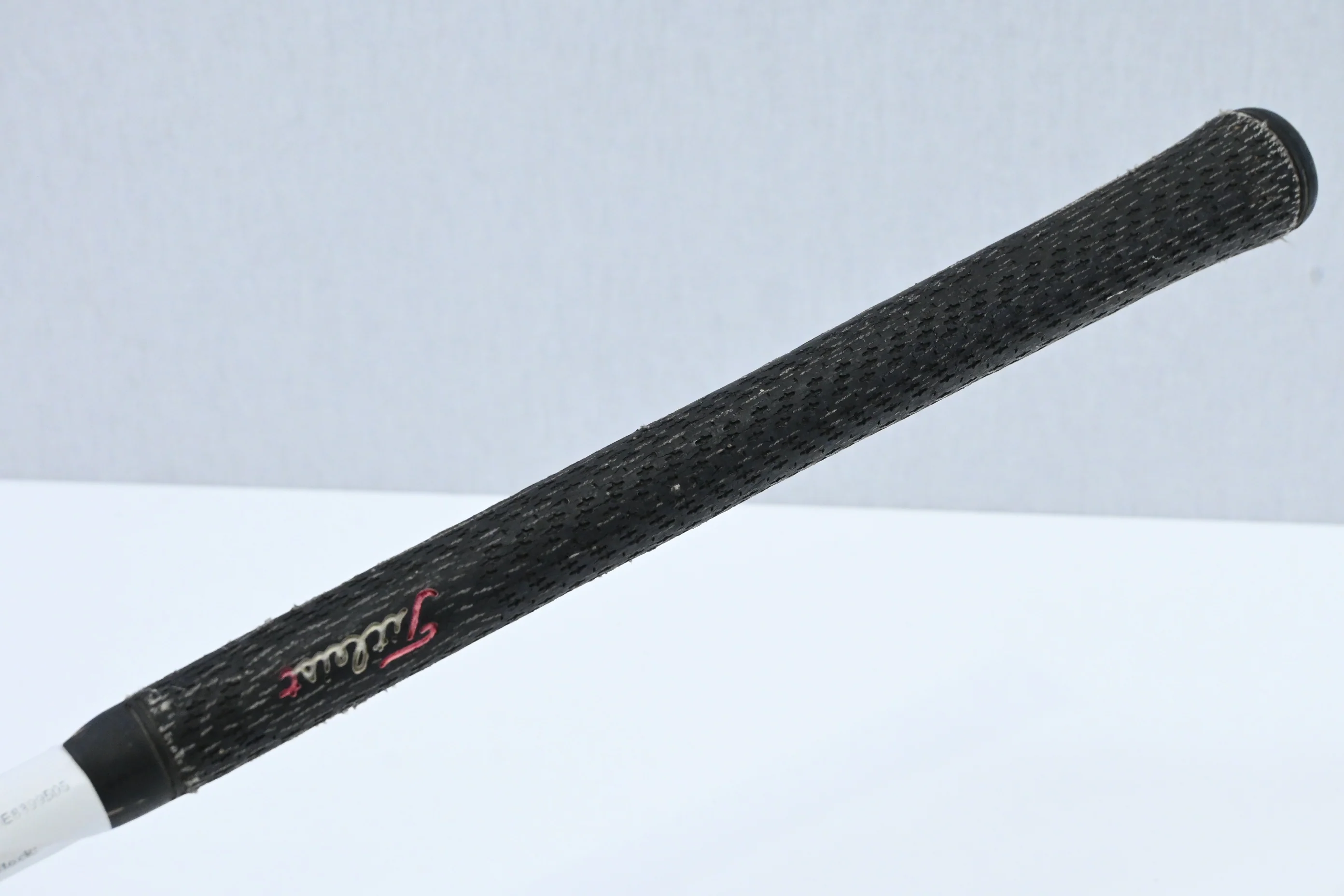 Titleist 975 D Driver / 10.5 Degree / Regular Flex Grafalloy ProLite 35 Shaft - Image 8