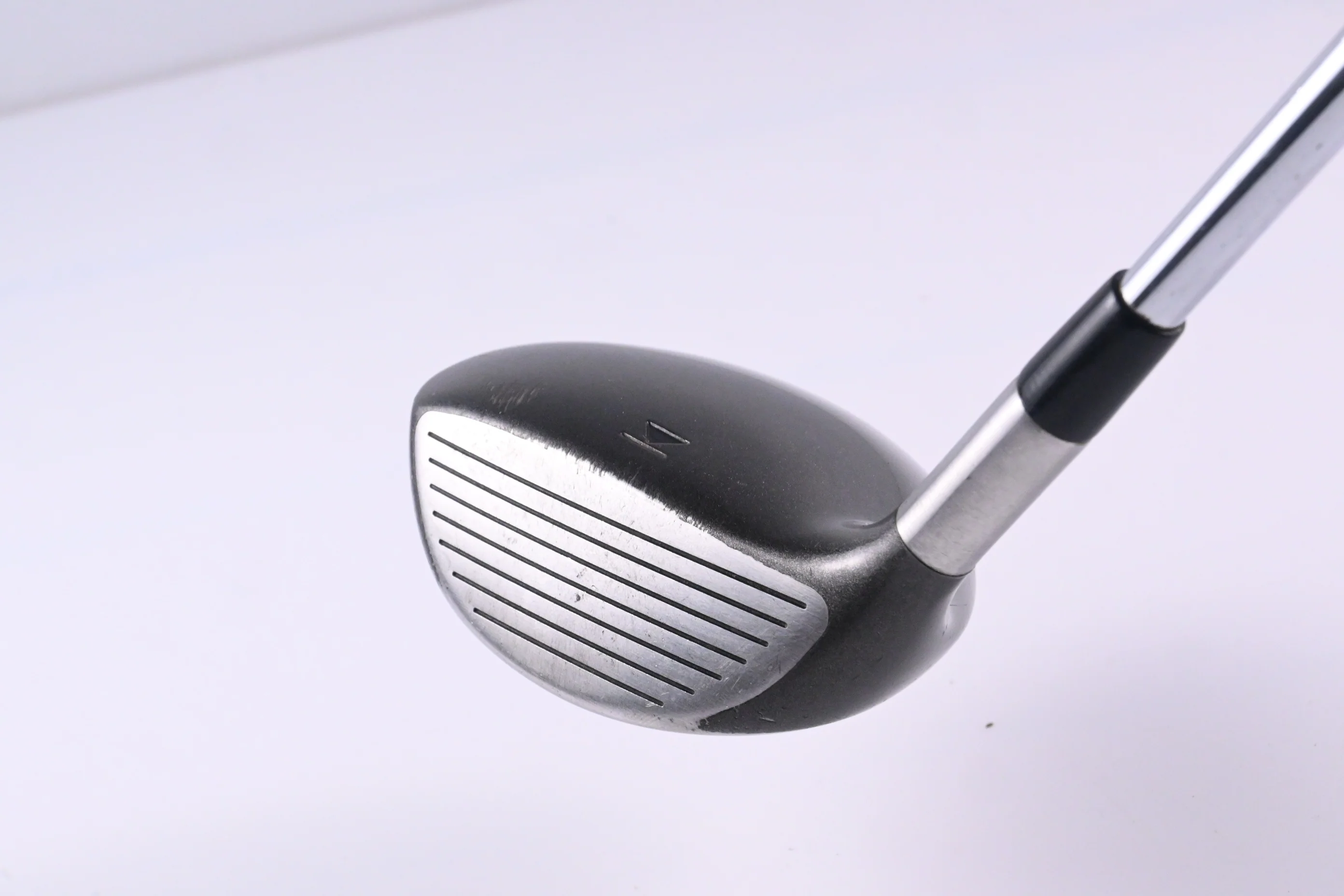 Titleist 975 F #3 Wood / 14.5 Degree / Regular Flex Steel Shaft - Image 4