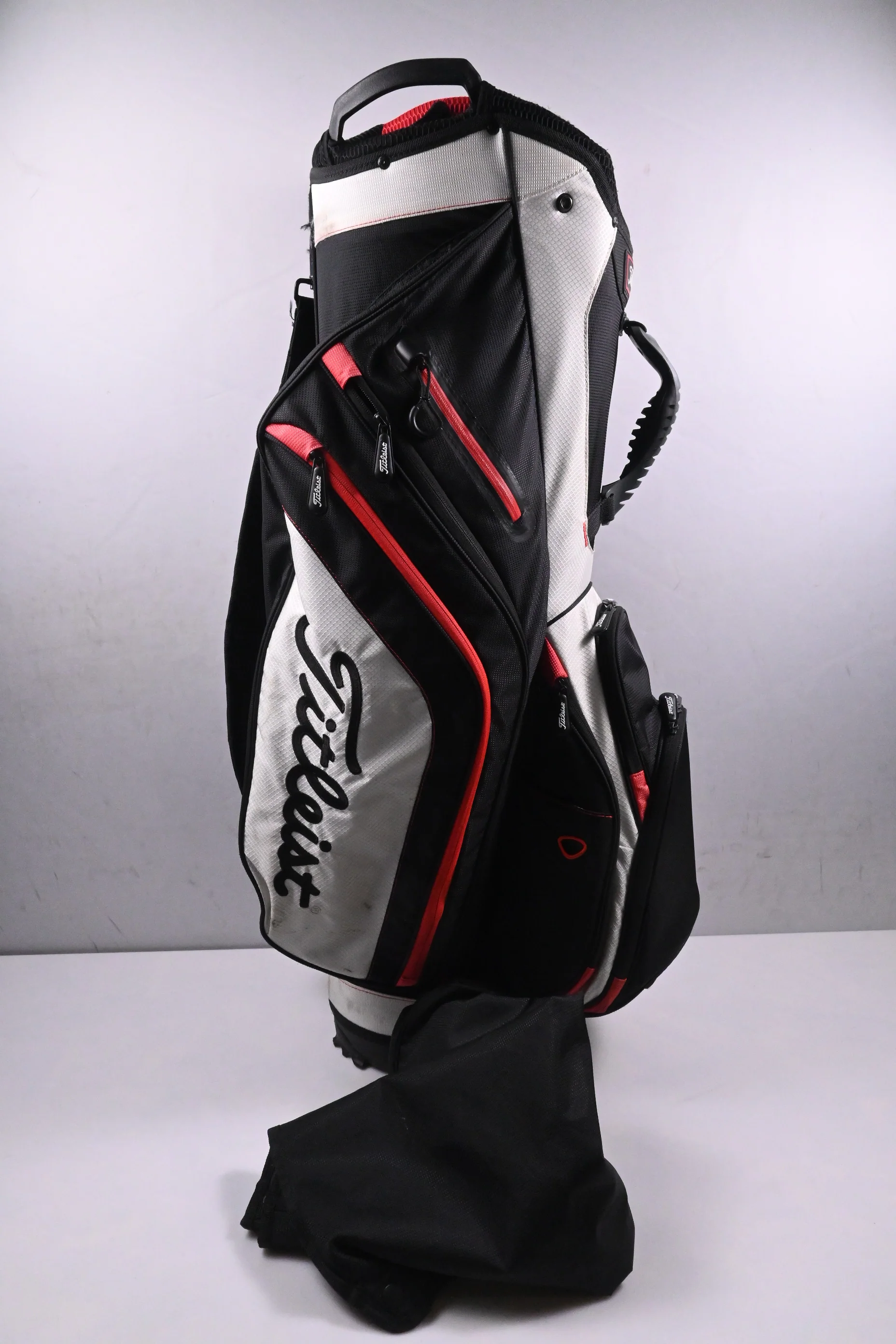 Titleist Cart Bag / 14-Way Divider / Red. White, Black