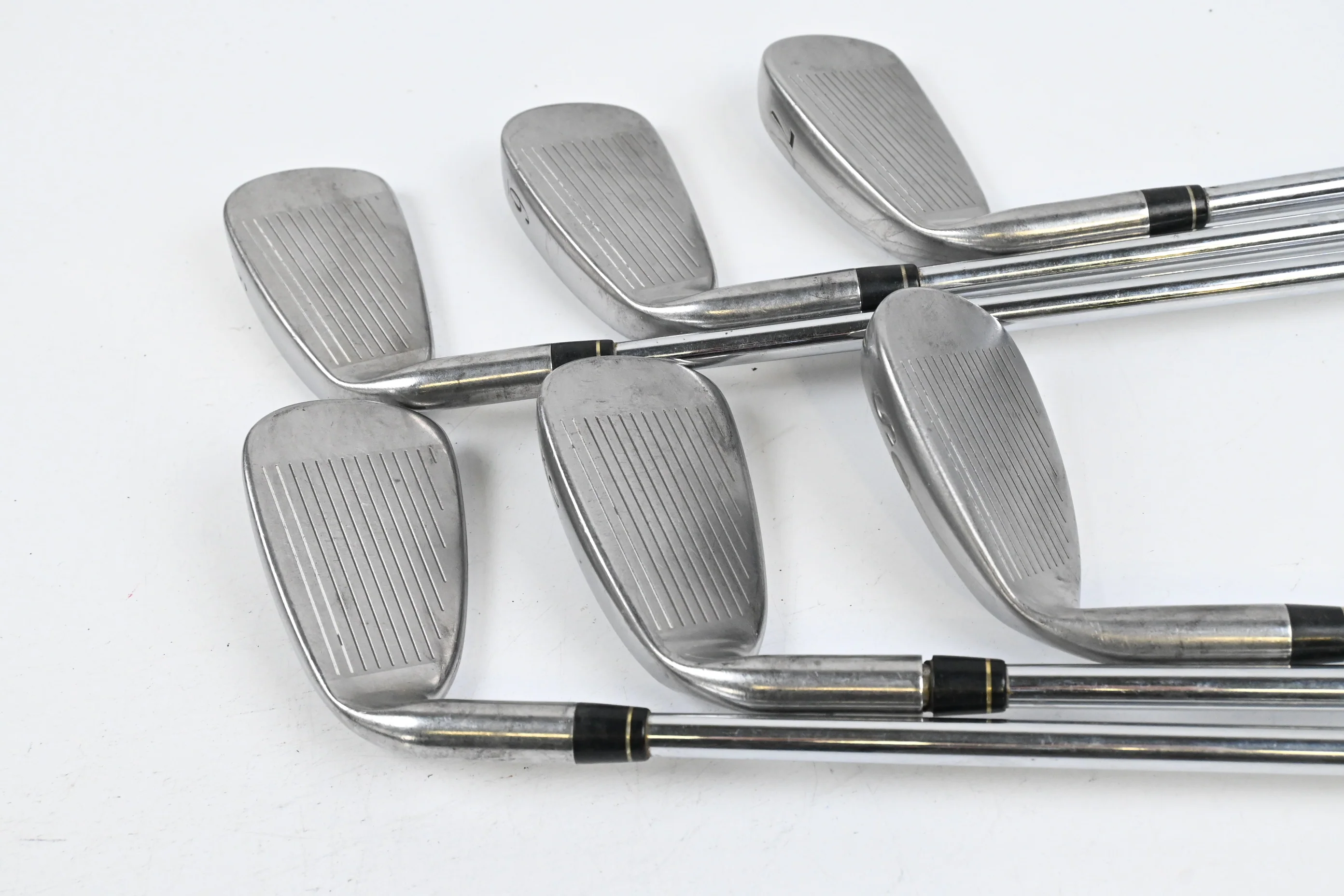 Titleist DCI 822 Irons / 5-9i+SW / Regular Flex NS Pro Ultralight 950 Shafts - Image 3