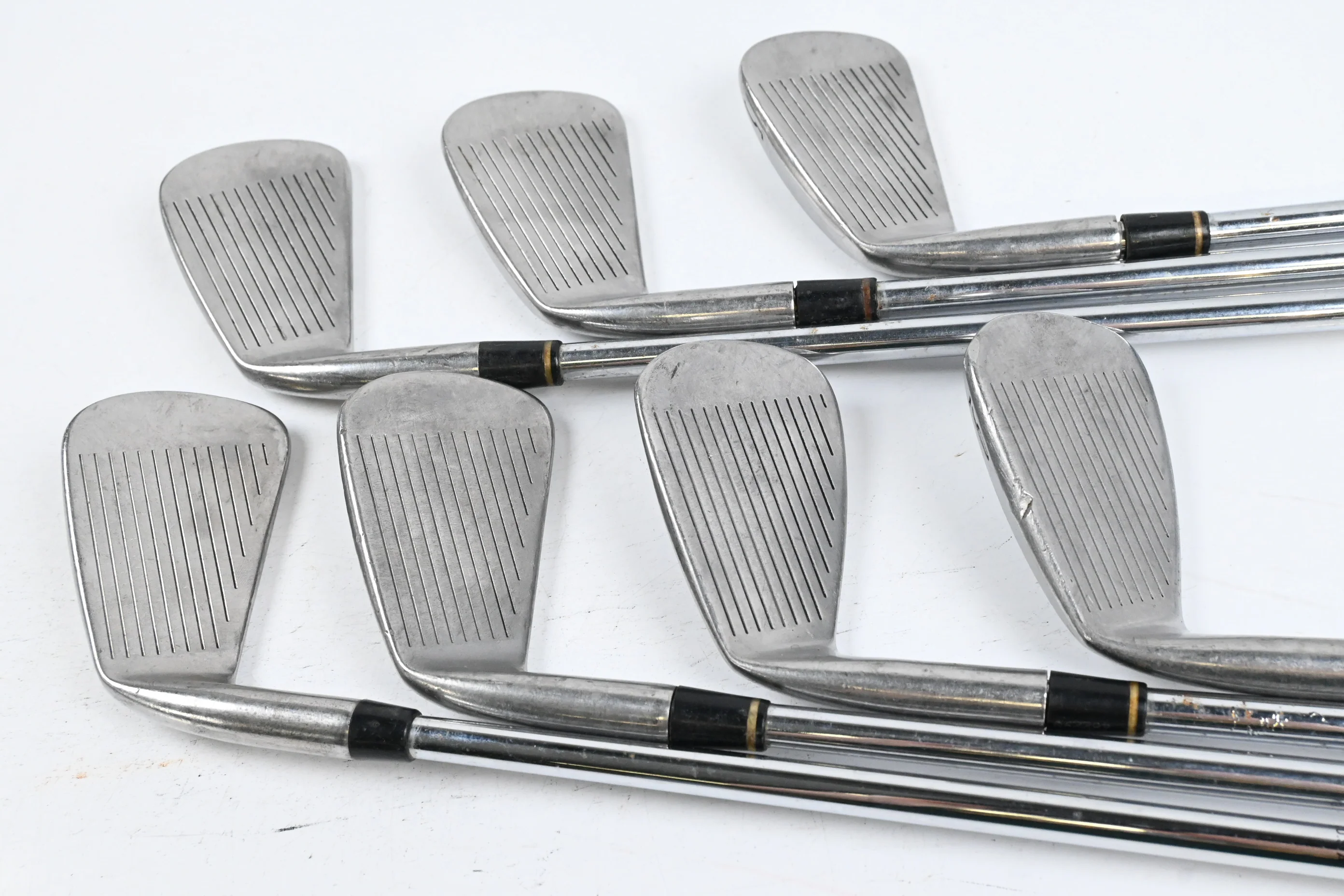 Titleist DCI 962 Irons / 3-9i / Stiff Flex Dynamic Gold S300 Shafts - Image 3