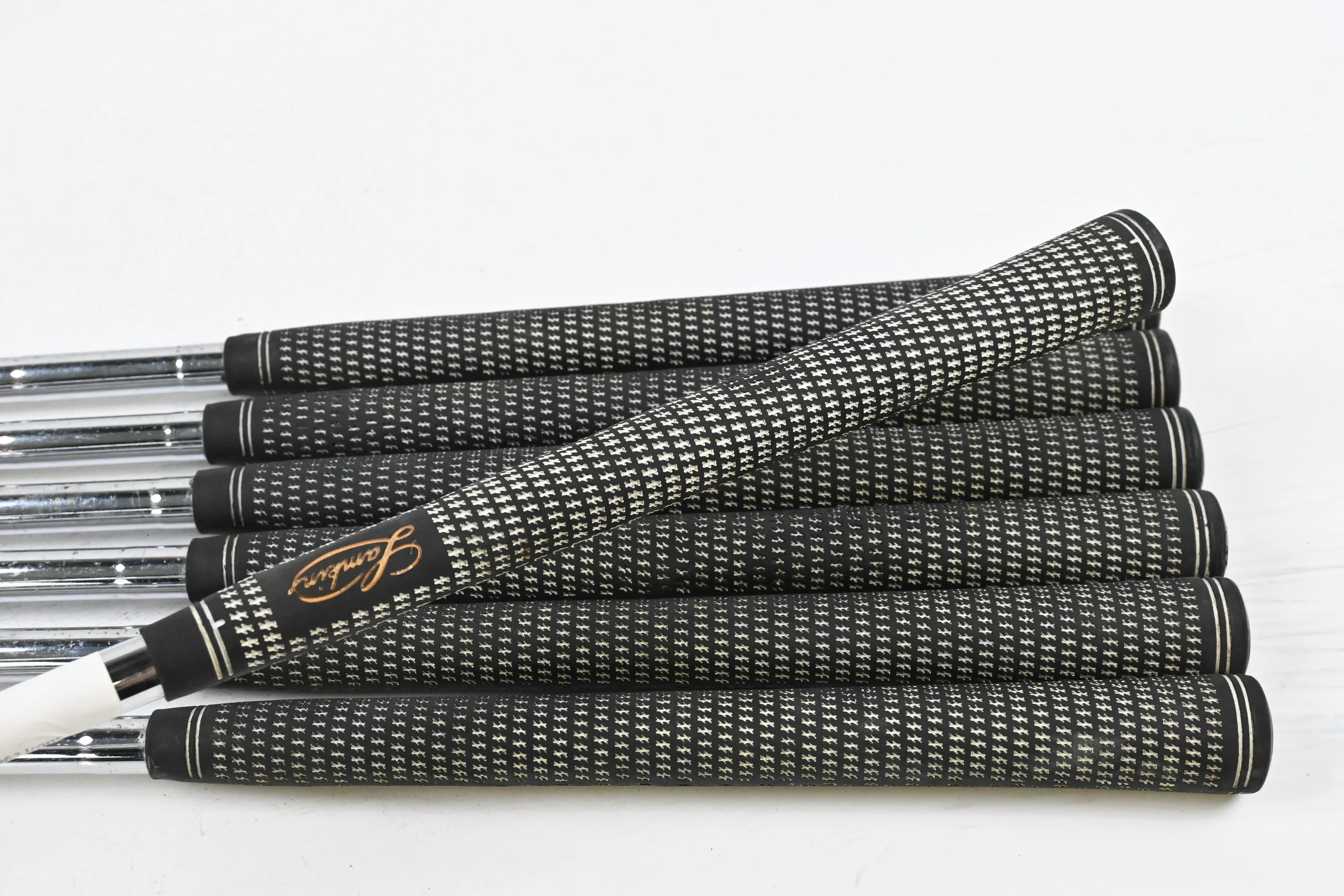 Titleist DCI 962 Irons / 3-9i / Stiff Flex Dynamic Gold S300 Shafts - Image 7