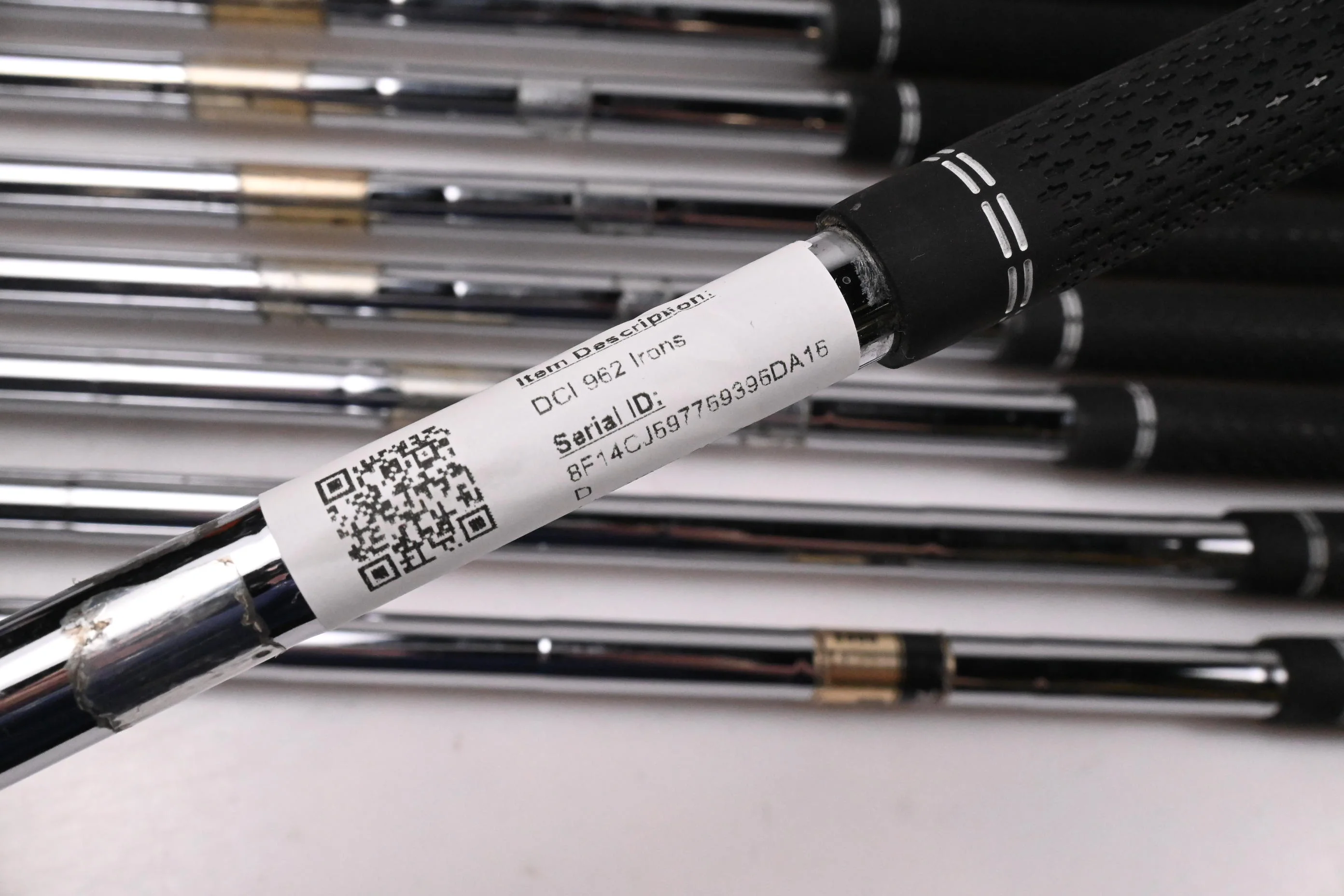 Titleist DCI 962 Irons / 3-PW+SW / Stiff Flex Dynamic Gold Shafts - Image 6
