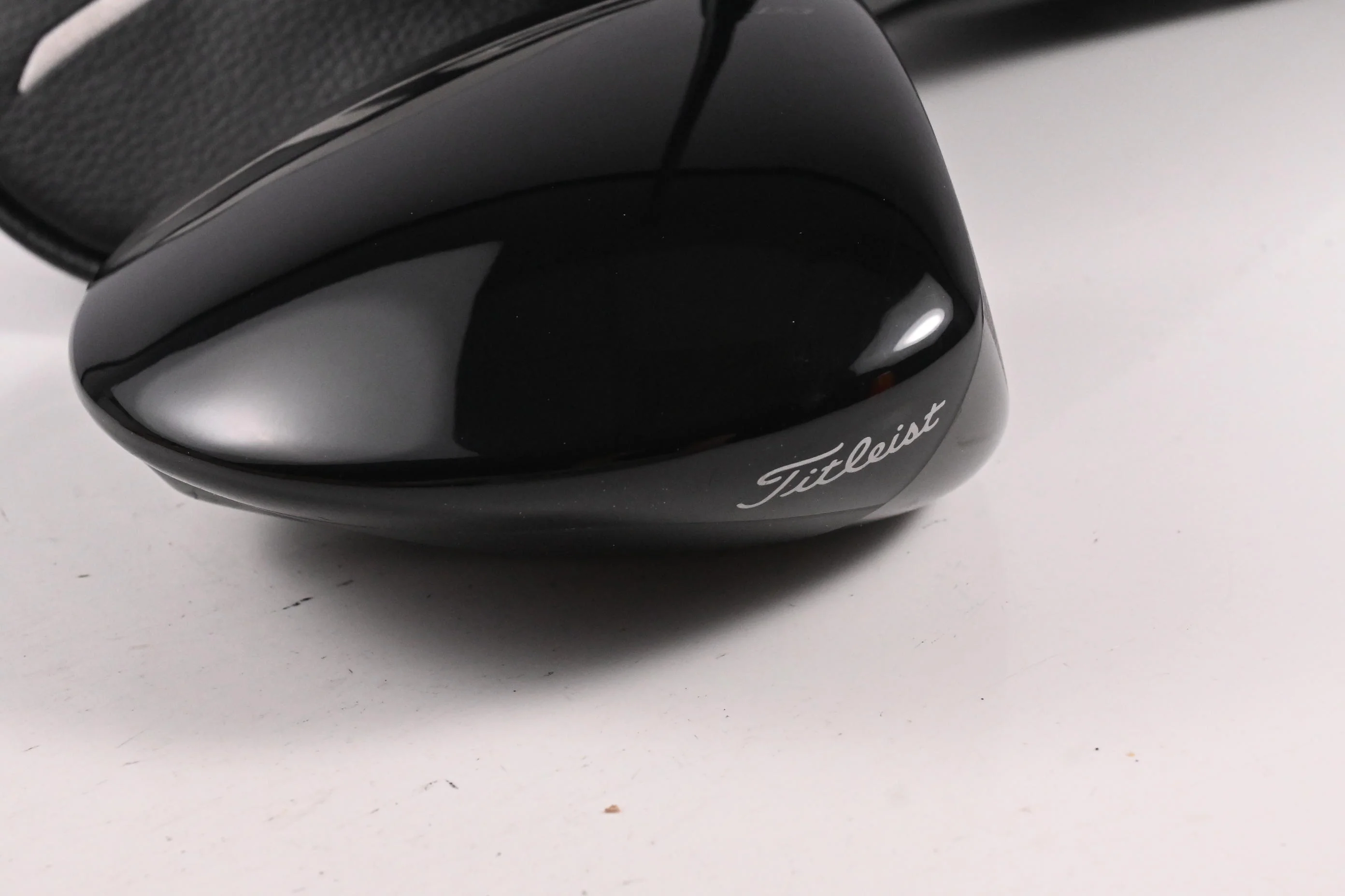 Titleist GT1 Driver / 10 Degree / Stiff Flex Tensei AV Blue 55 Shaft - Image 3