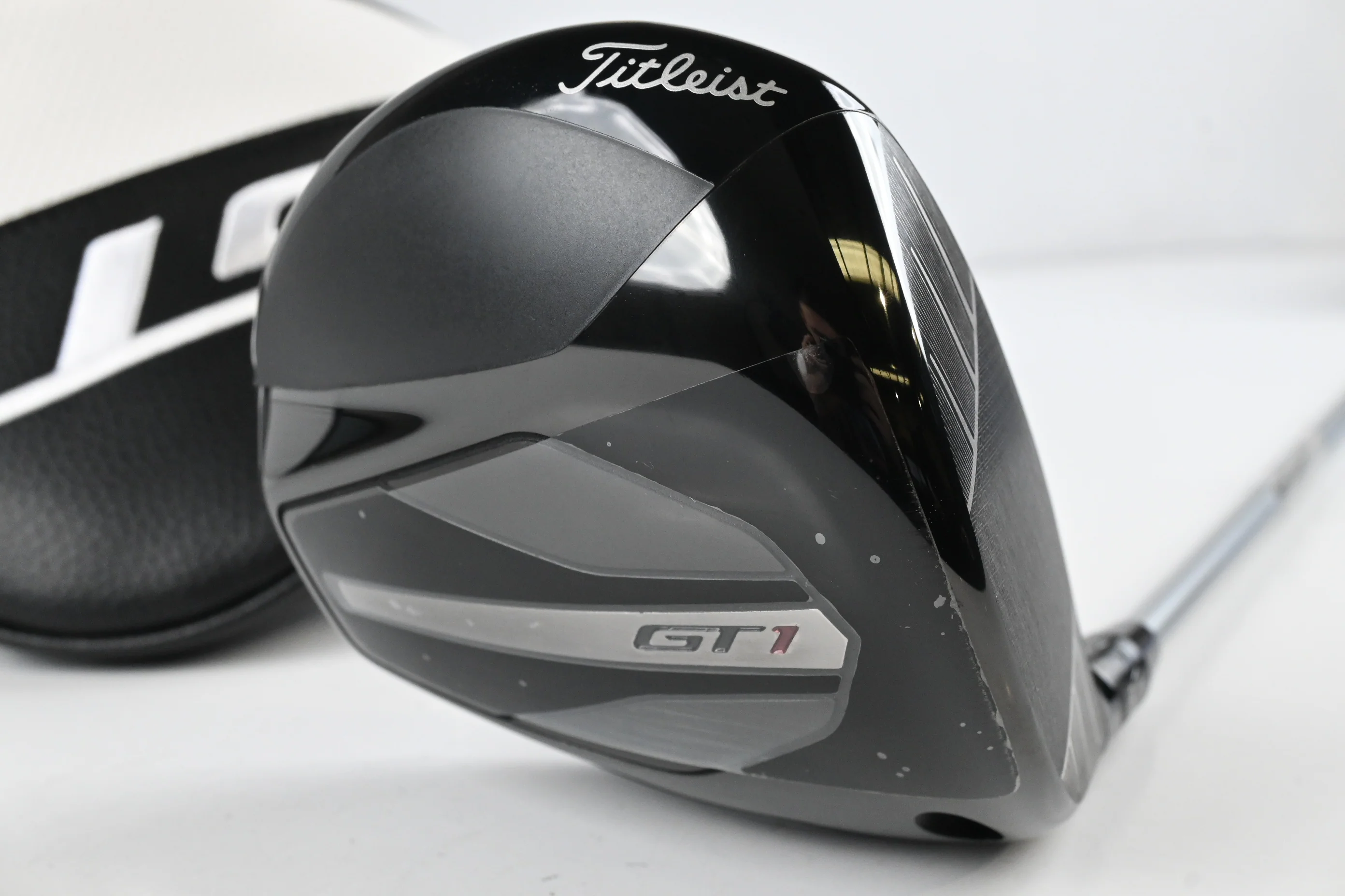 Titleist GT1 Driver / 10 Degree / Regular Flex Fujikura Air Speeder 40 Shaft