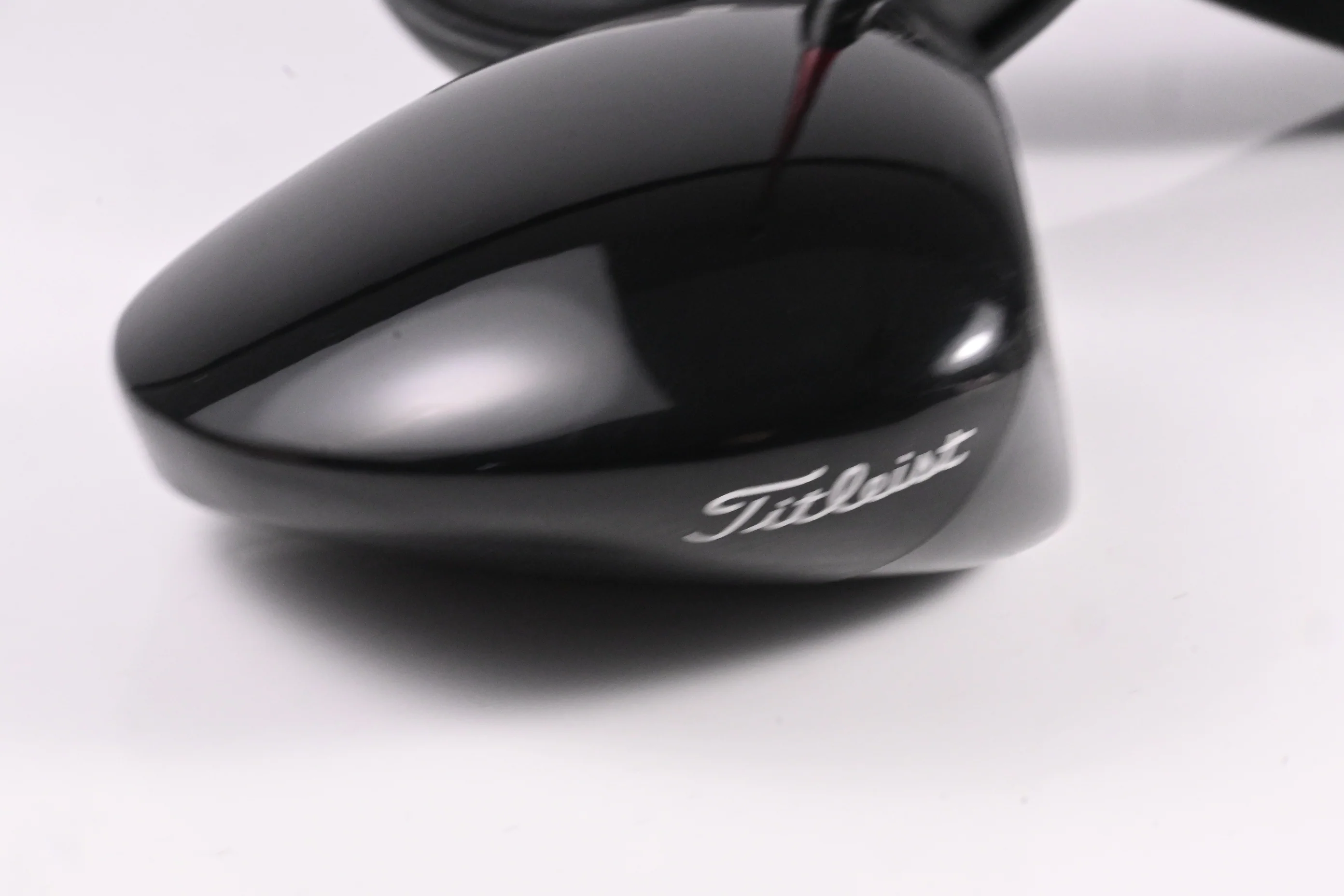 Titleist GT2 Driver / 10 Degree / Regular Flex Project X Denali Red 50 Shaft - Image 3