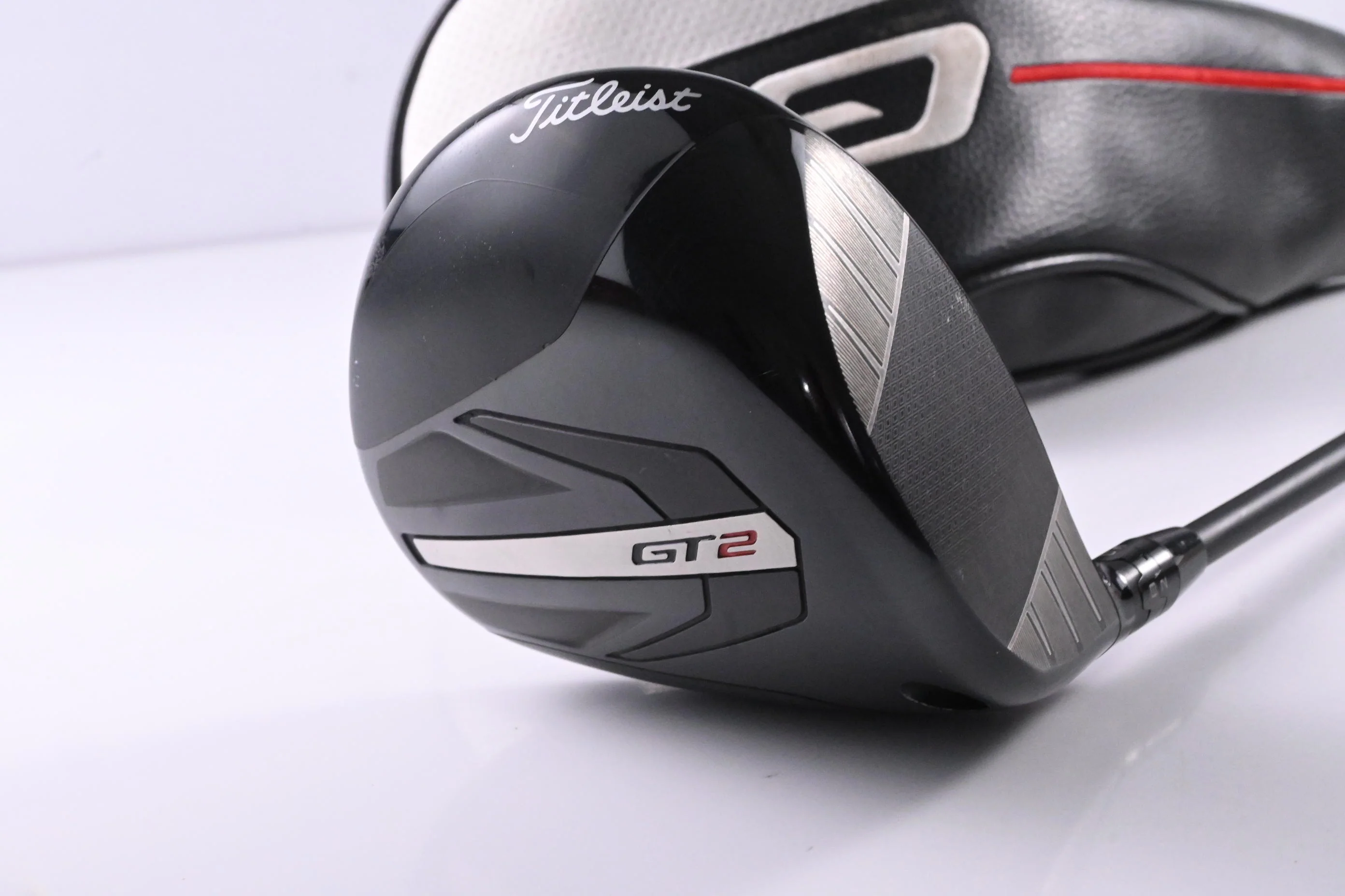 Titleist GT2 Driver / 10 Degree / Regular Flex HZRDUS Red CB 50 Shaft