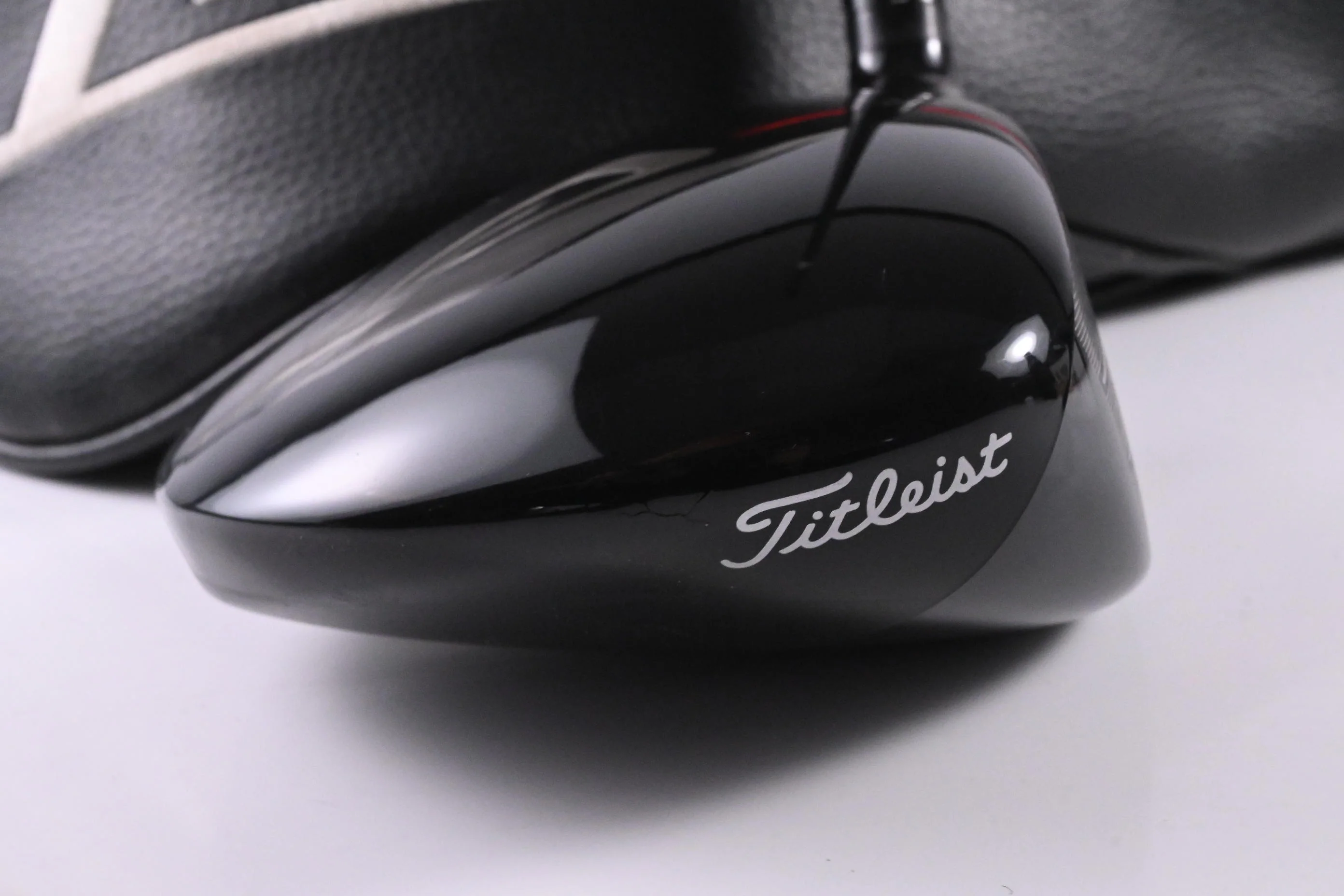 Titleist GT2 Driver / 10 Degree / Regular Flex HZRDUS Red CB 50 Shaft - Image 3