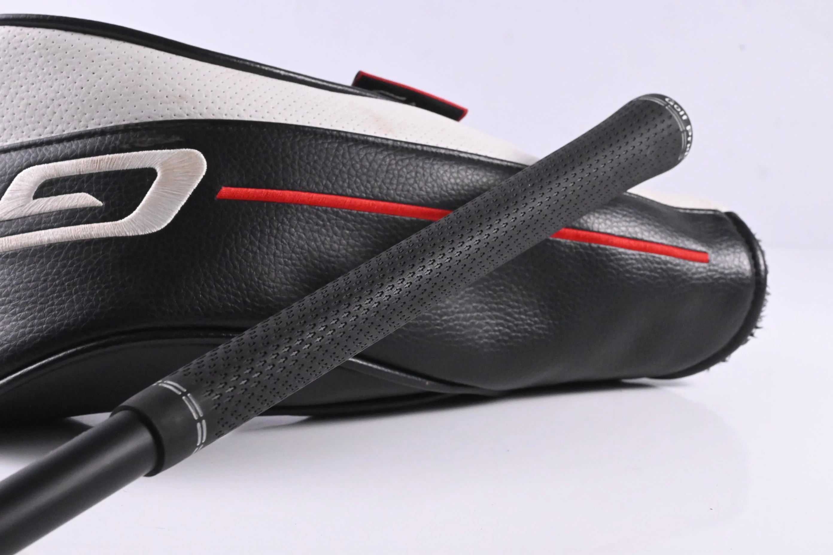Titleist GT2 Driver / 10 Degree / Regular Flex HZRDUS Red CB 50 Shaft - Image 8